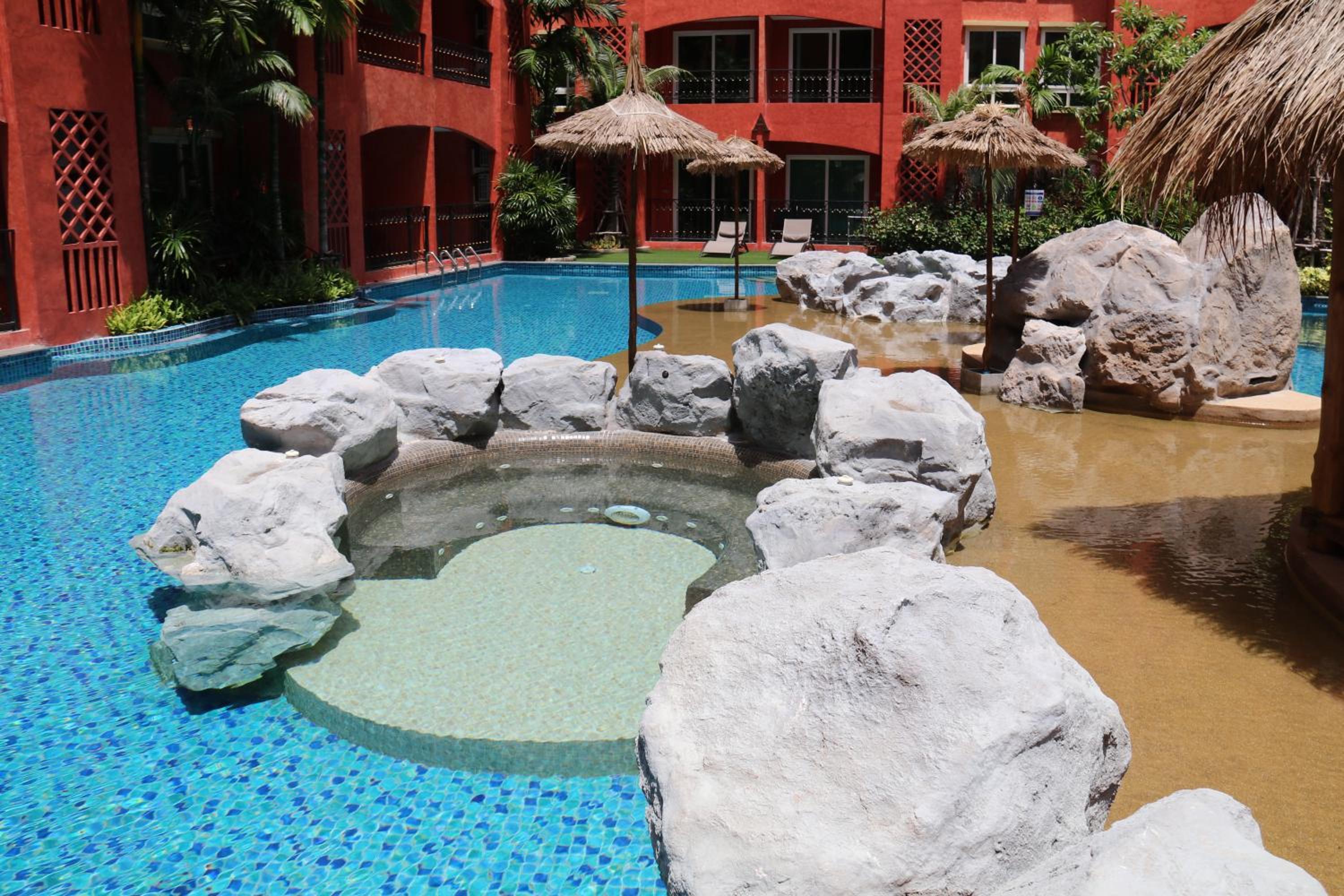 7 seas apartments view 4