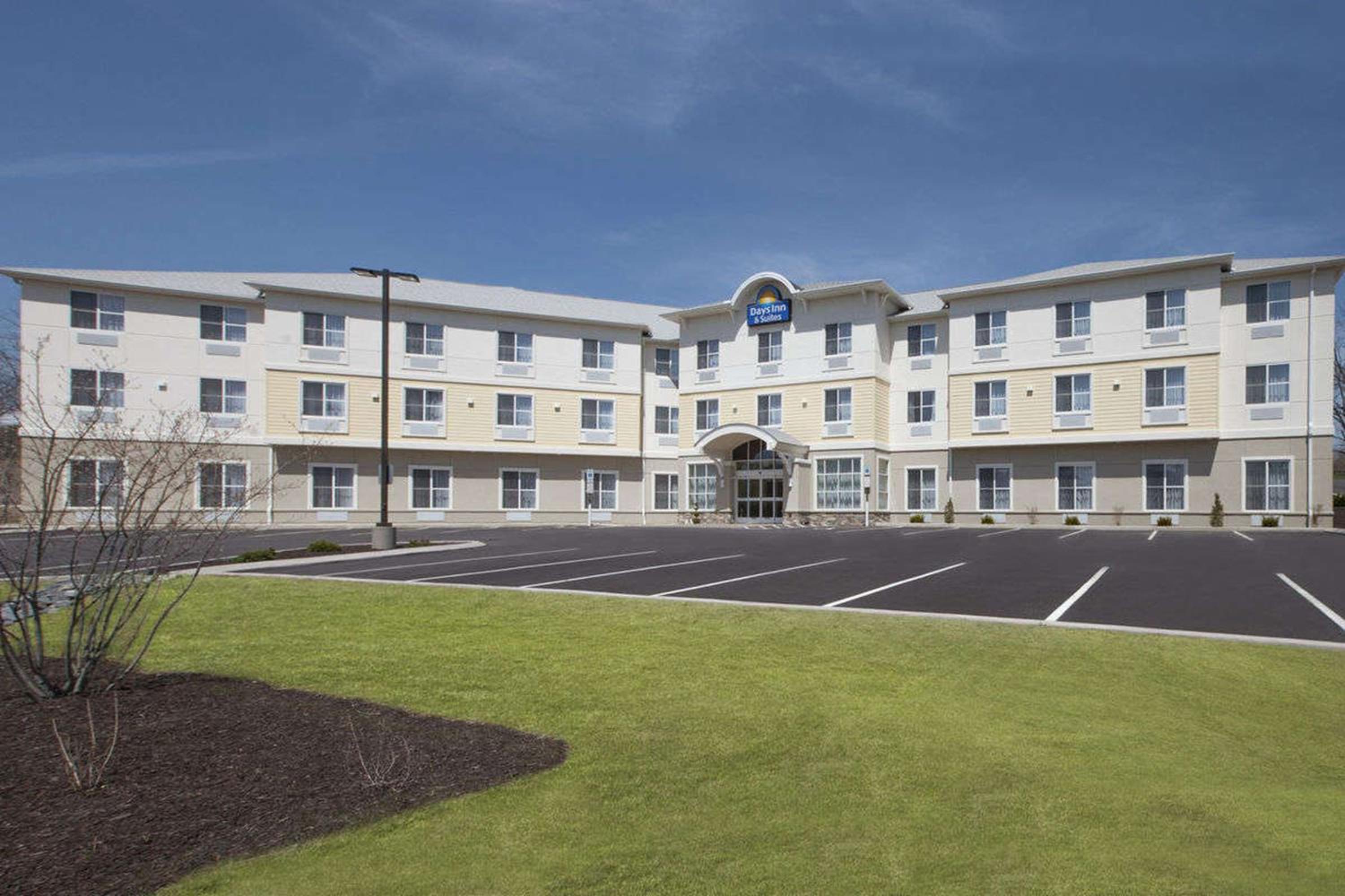 Sleep Inn & Suites Altoona North