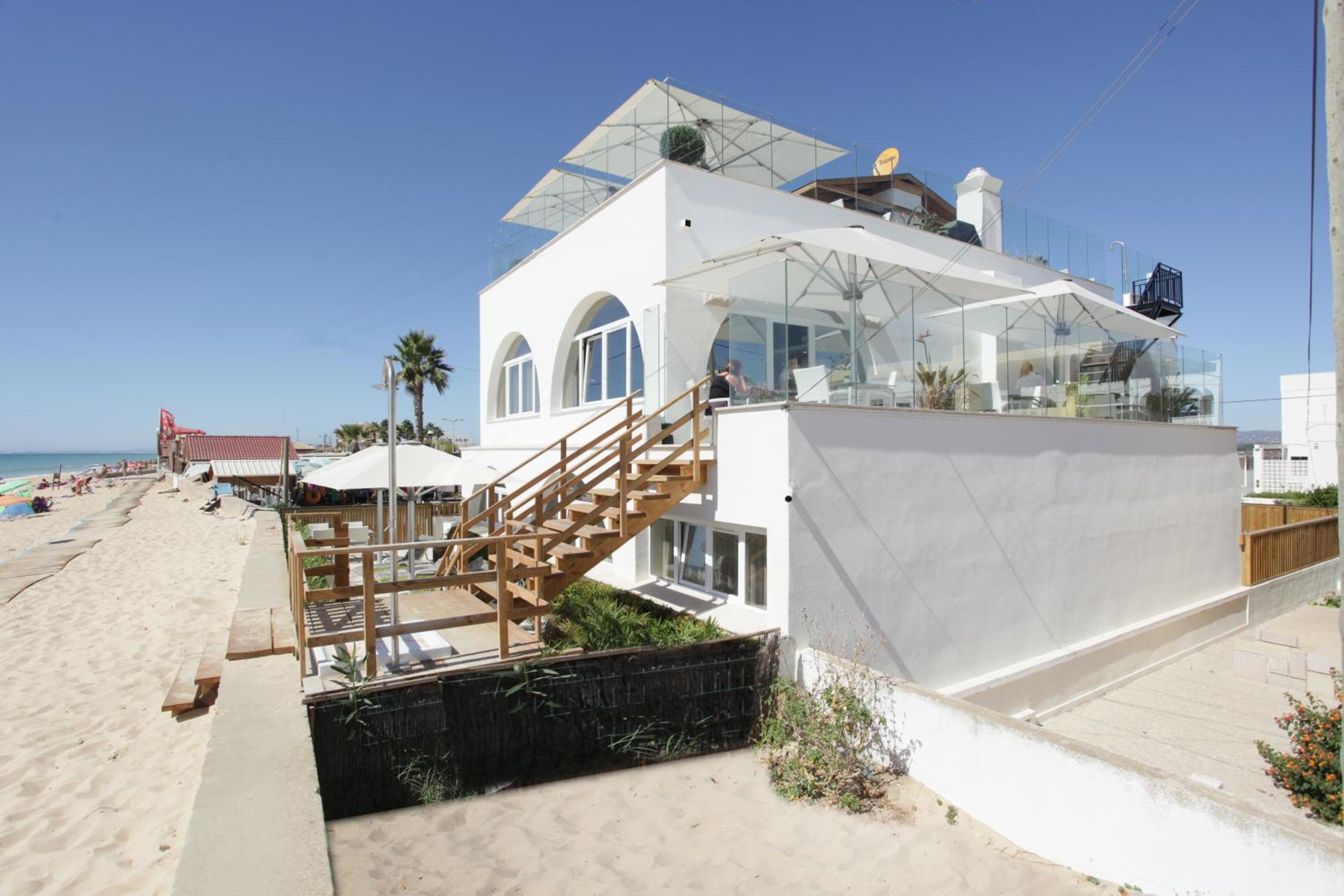 Golden Beach Guest House & Rooftop Bar photo 70 of 97
