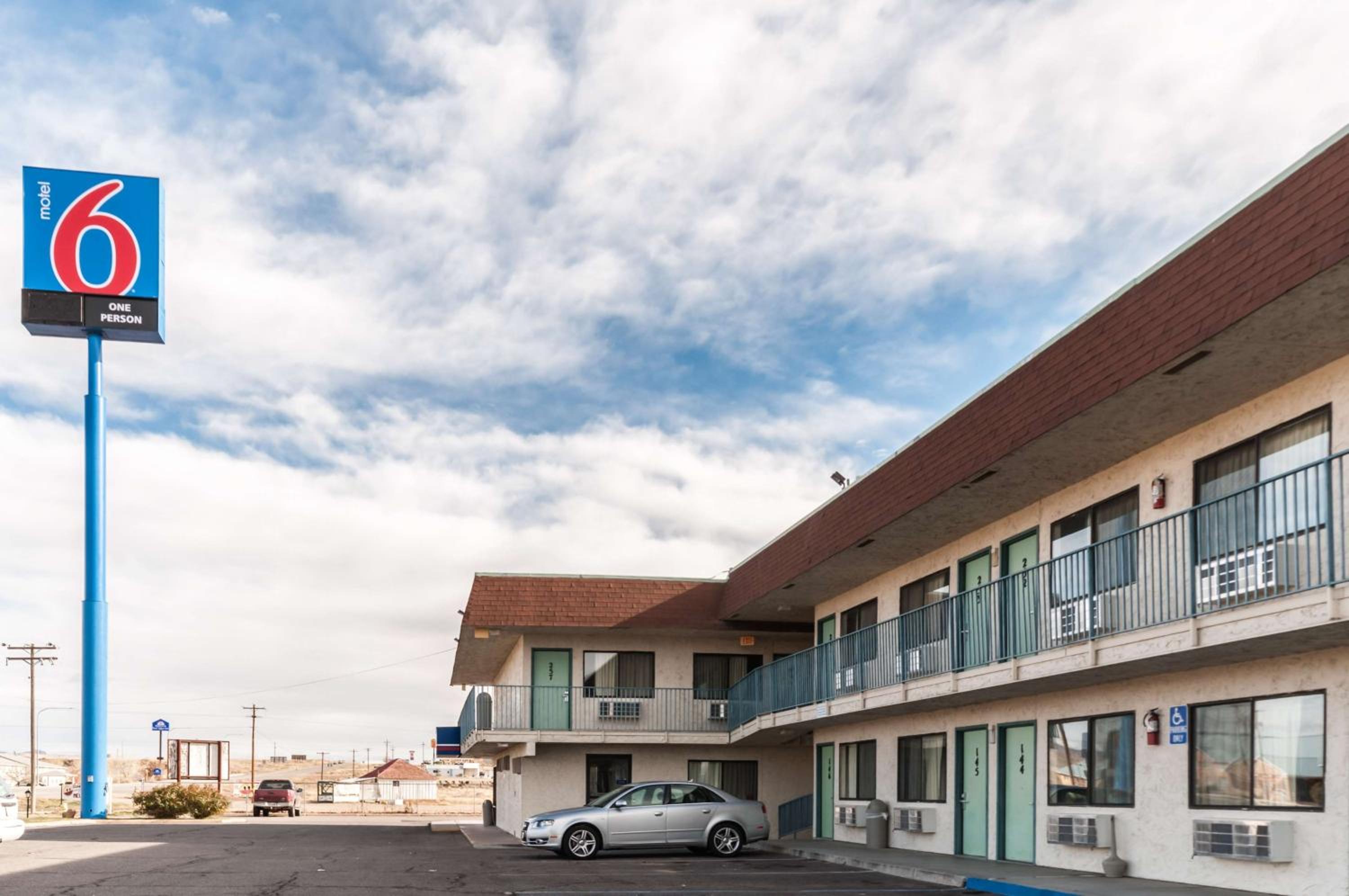 Green River Vacations - Motel 6-Green River, UT - Property Image 1