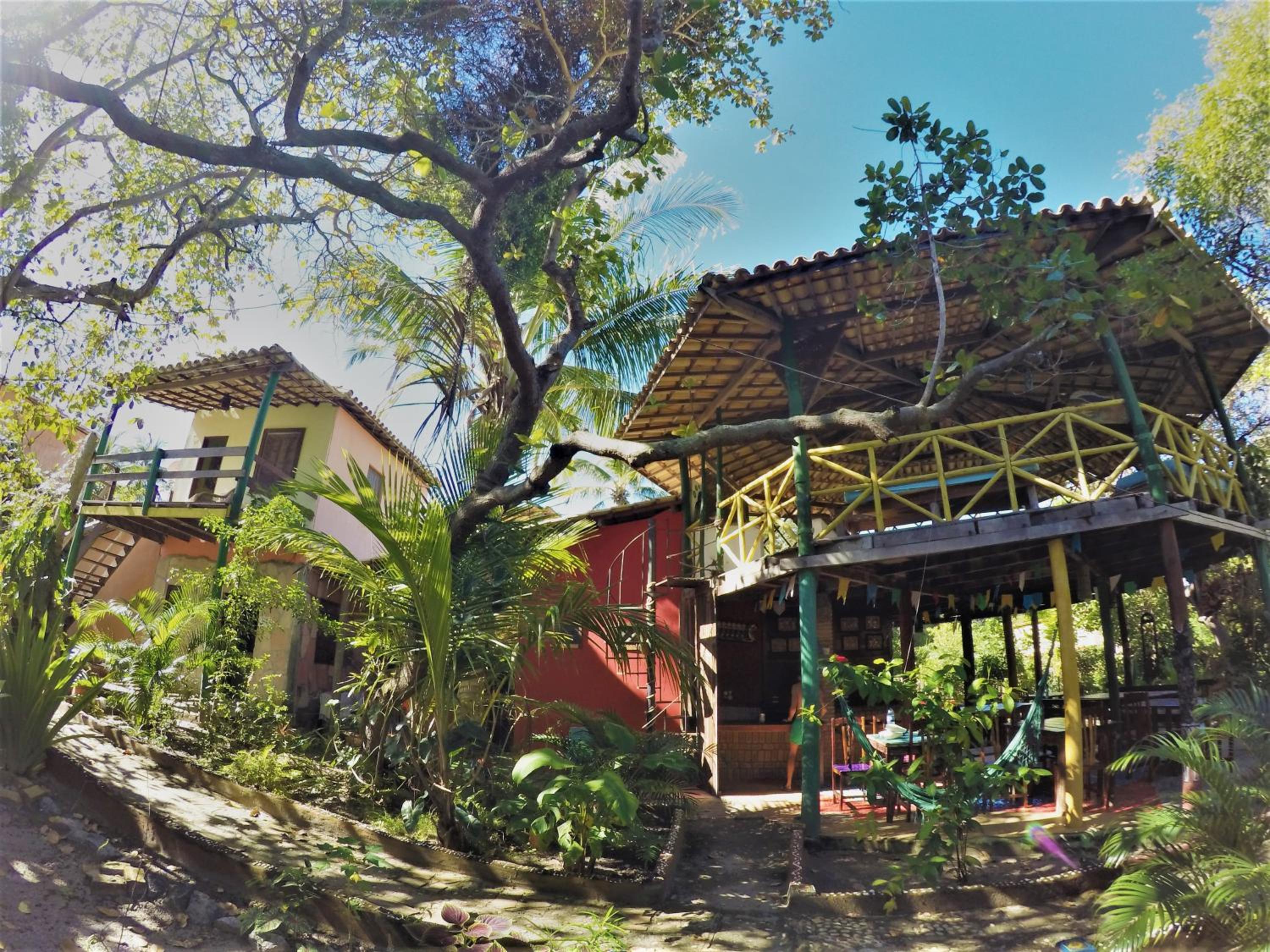 Hotel Imbassaí Pousada Hostel Lujimba - Image 1