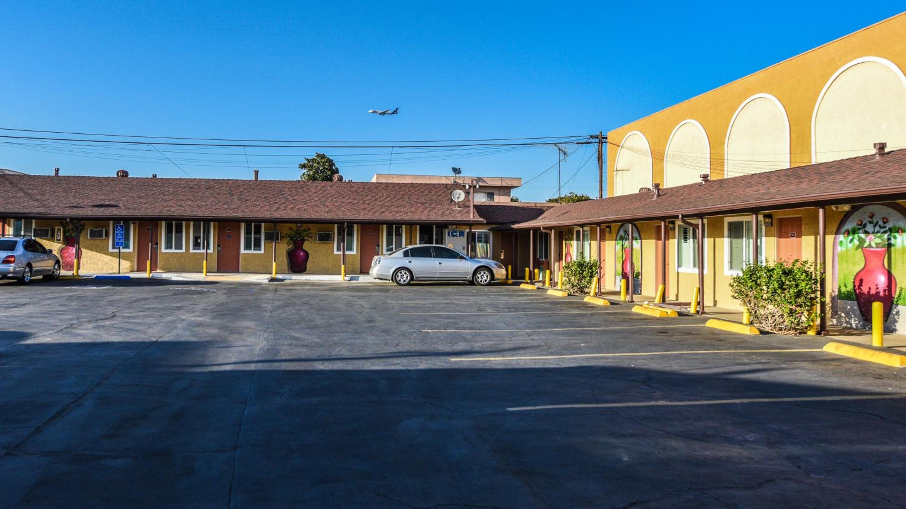 Casa Bell Motel, Los Angeles - LAX Airport view 2