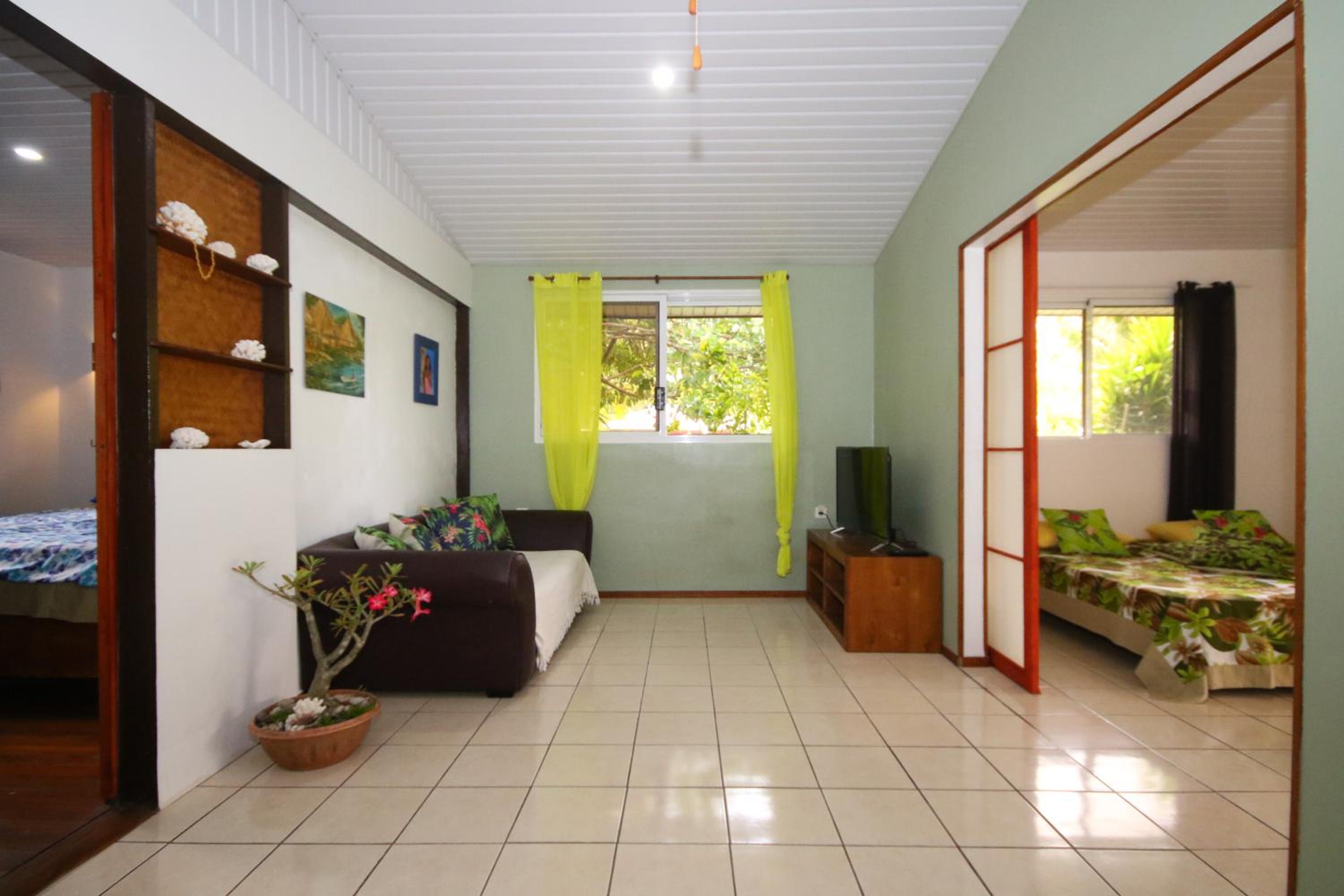 Fare Kahaia view 2