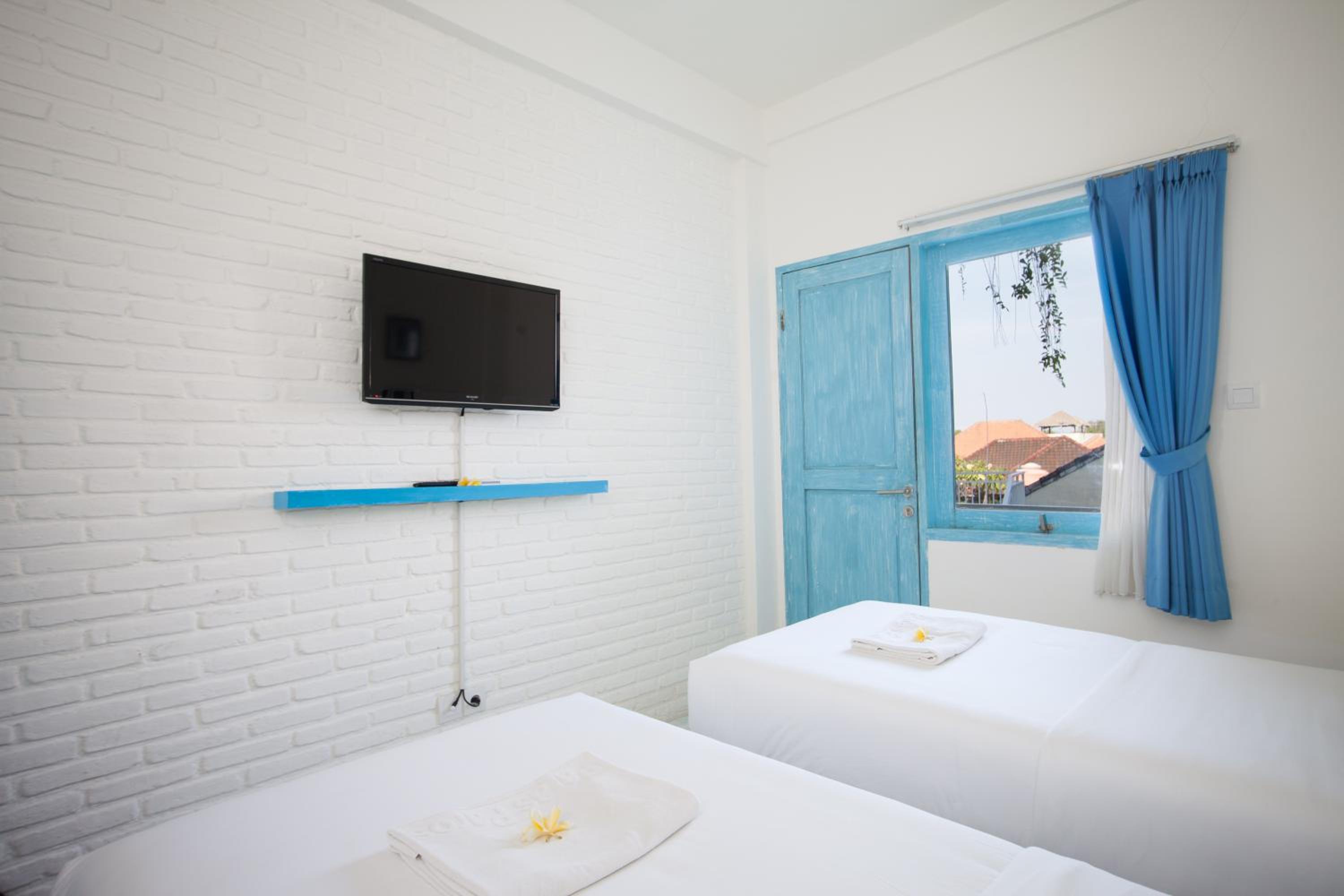 Sanur Vacations - Paras Paros Marina Lodge - Property Image 4