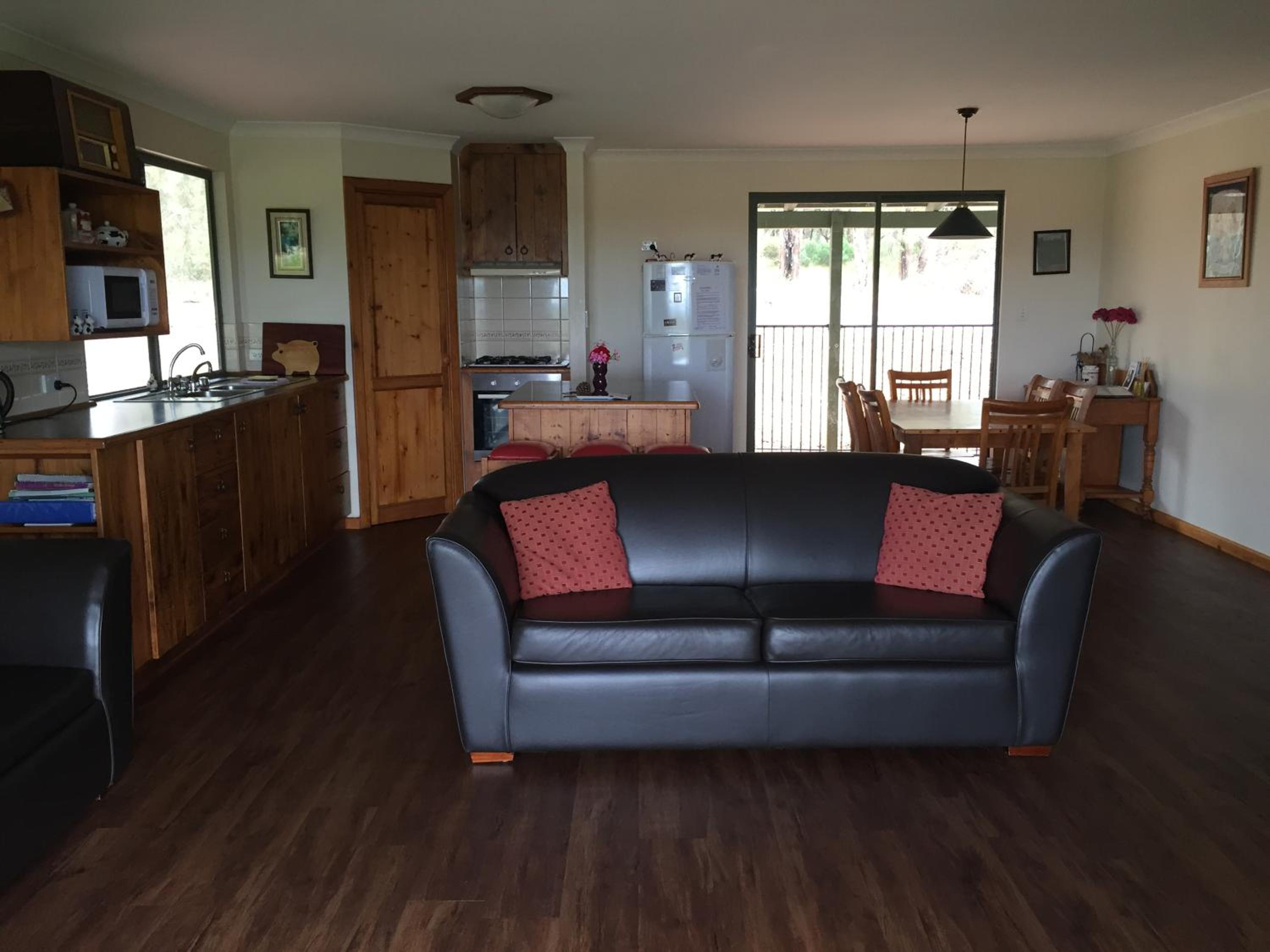 SilverSprings Spa Retreat Pet Friendly Cottages and Glampings