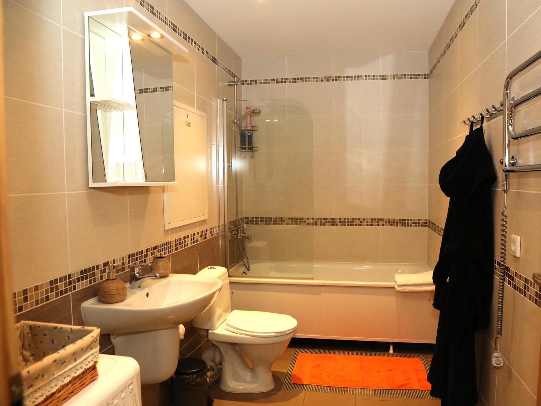 Photo 52