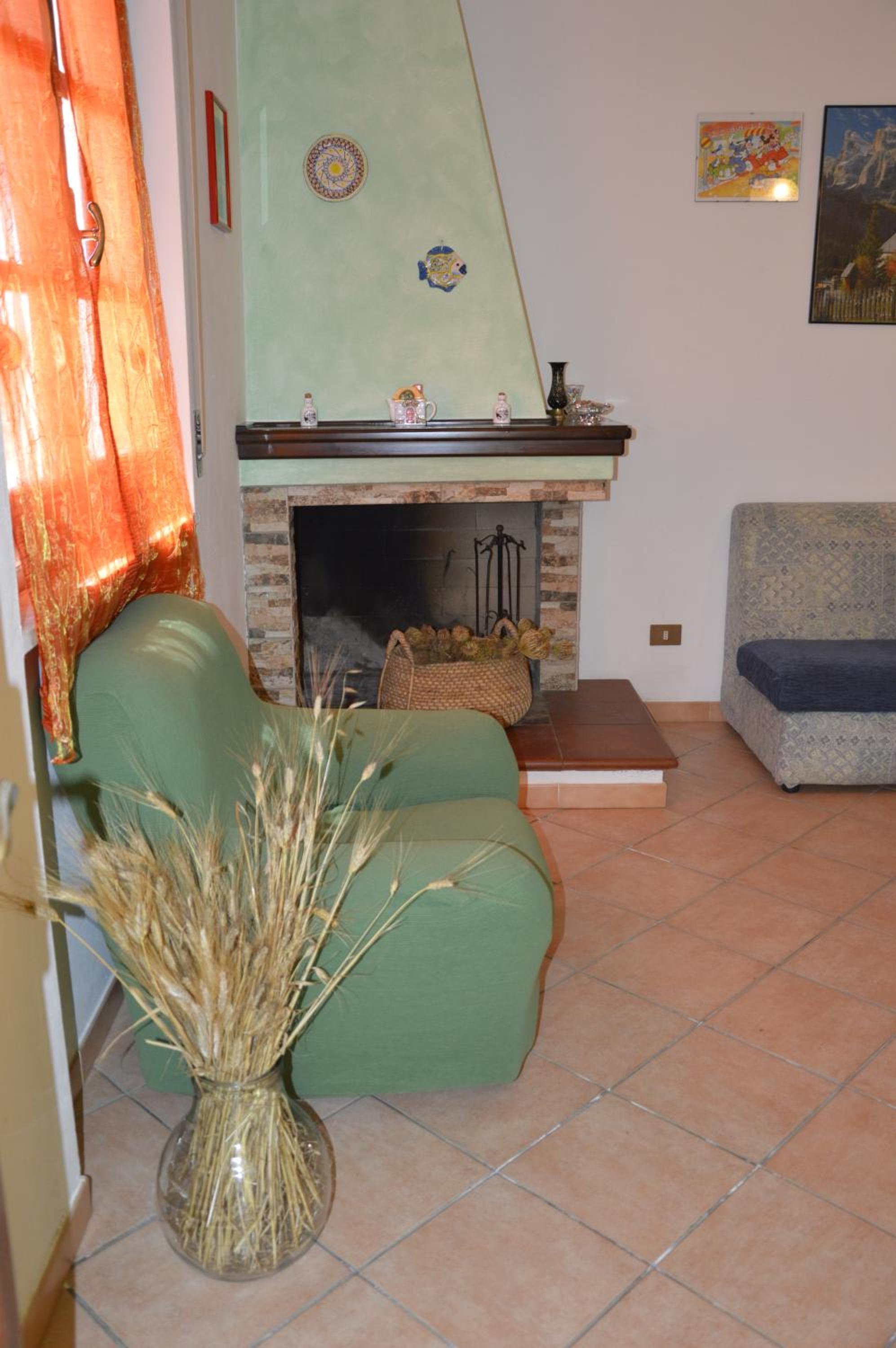 Photo 33