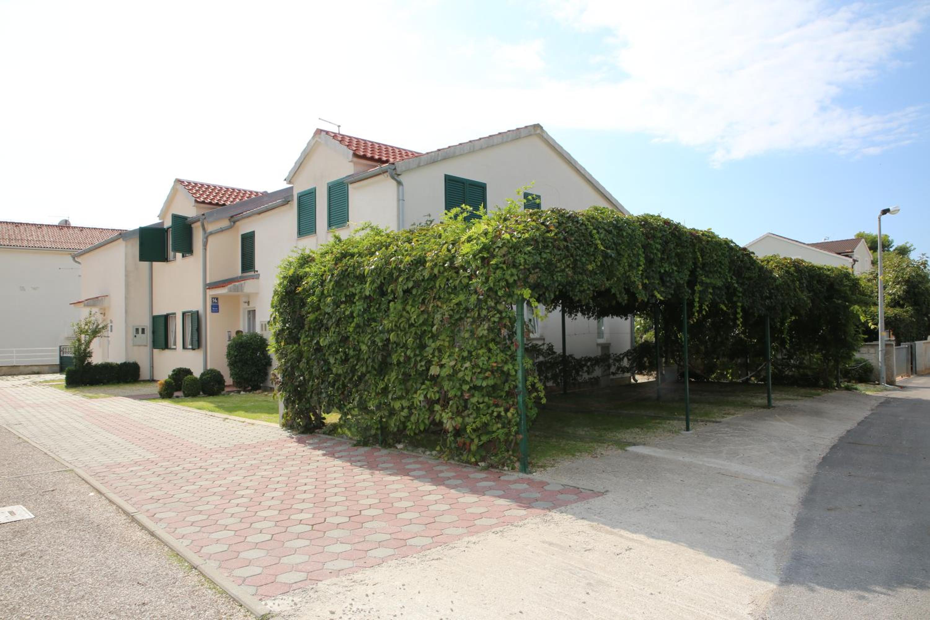 Hotel Apartman Alica Srima - Image 1