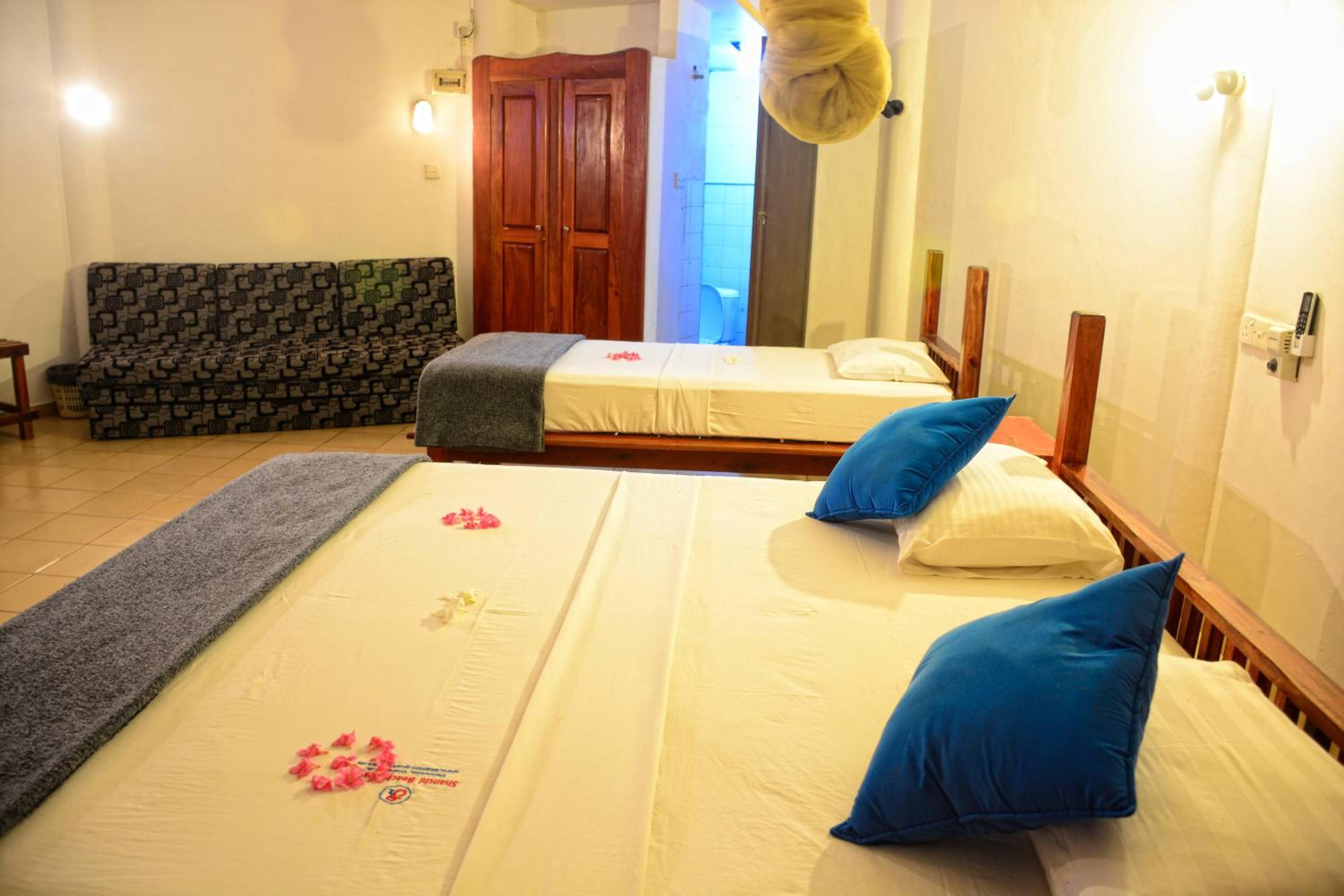 Shanthi Beach Resort