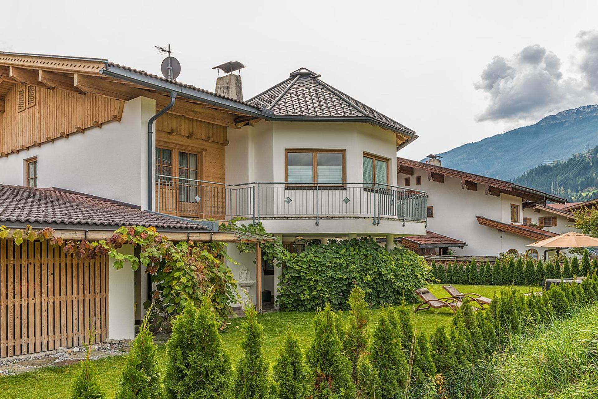 Sportchalet Zillertal view 2
