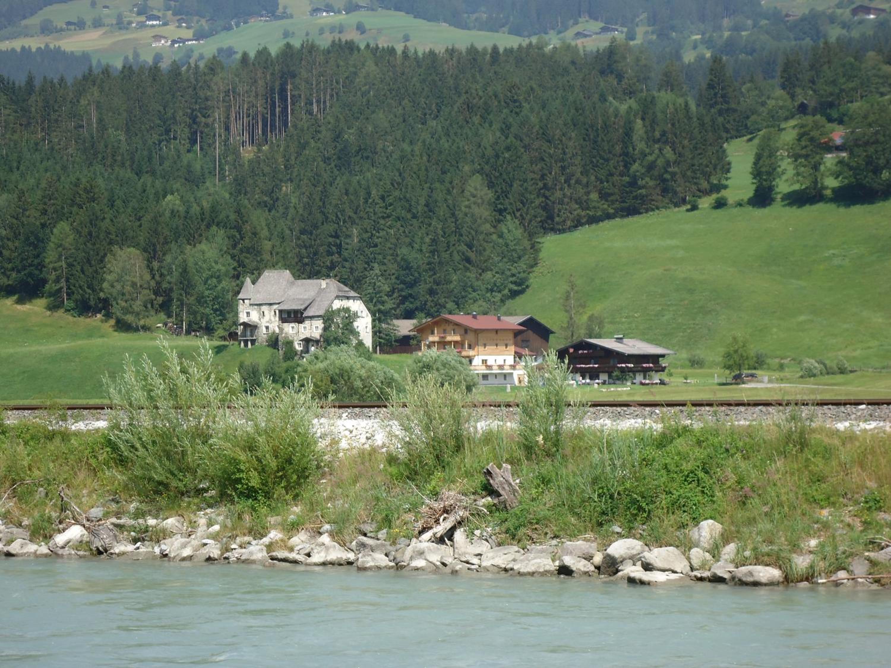 Photo 29