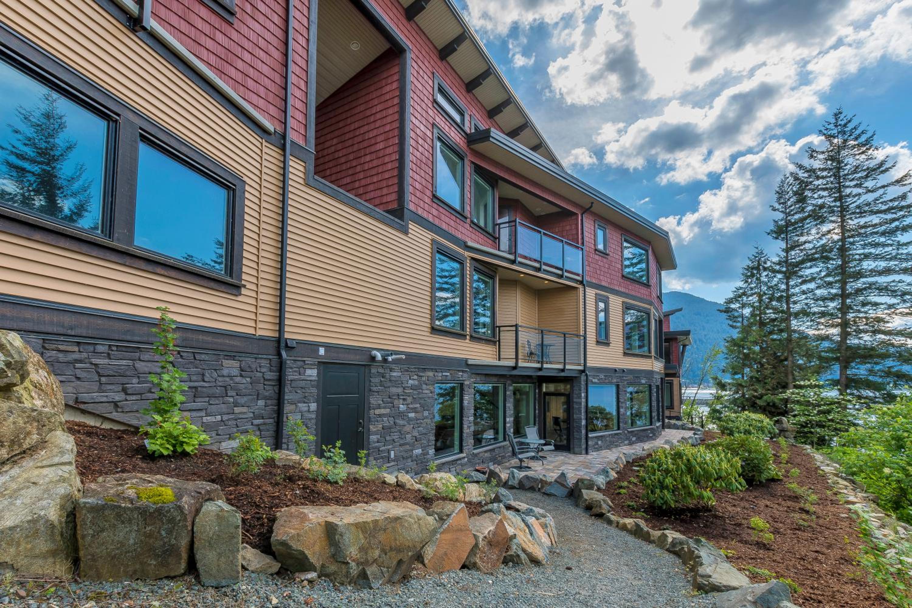 The Lodge on Harrison Lake