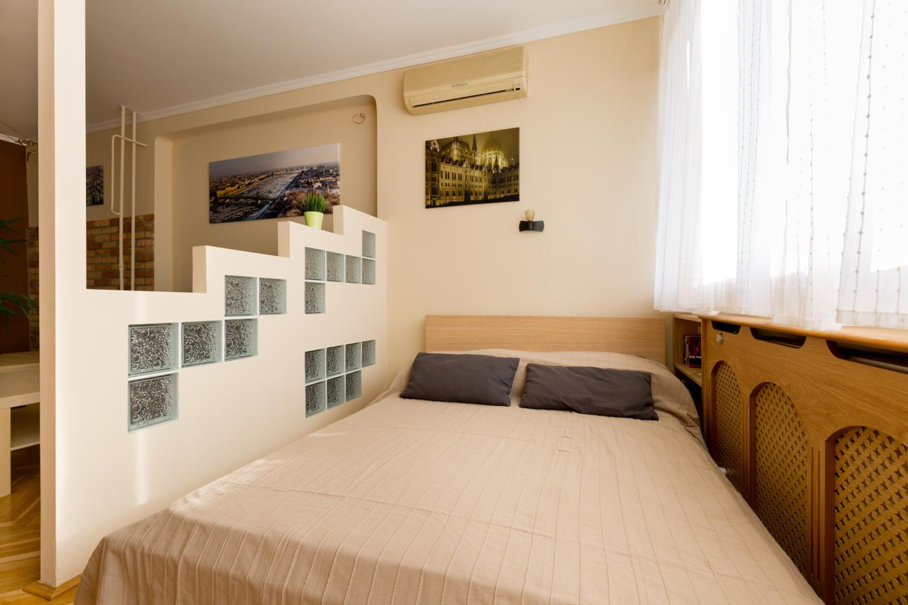 East Station Studios - Baross Home 1 & 2 view 4