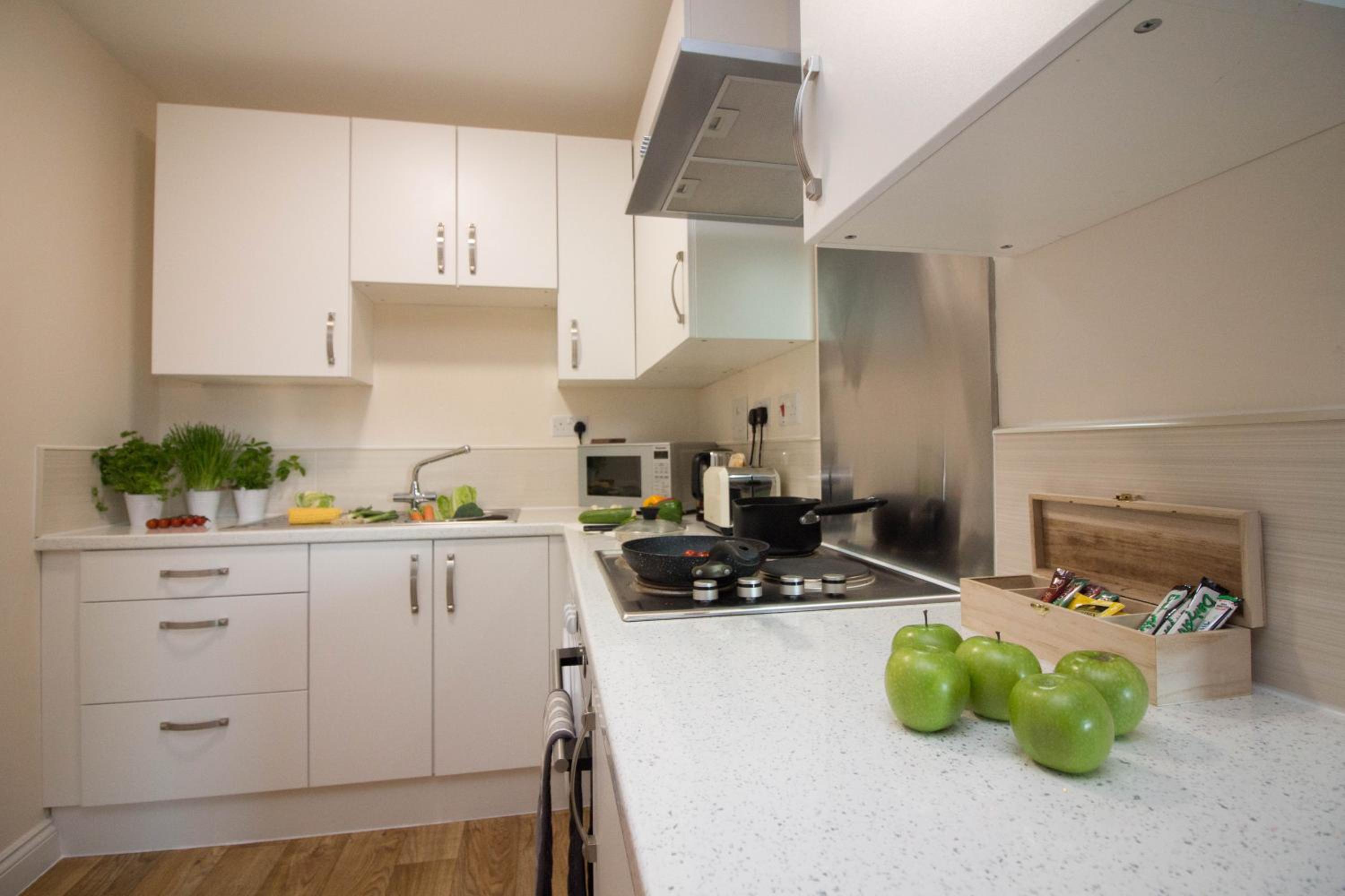 Castle Point Apartments Southampton Premier Lodge
