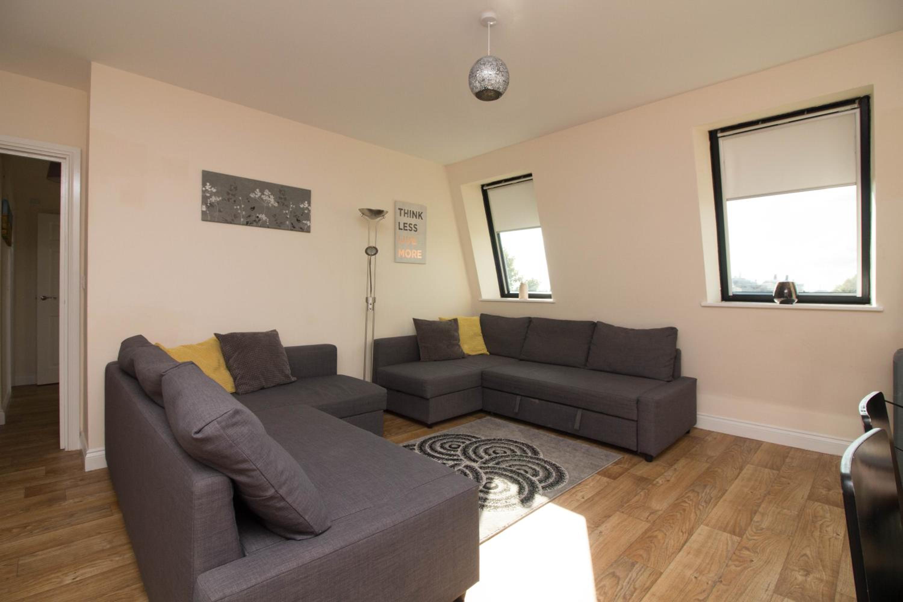 Castle Point Apartments Southampton Premier Lodge