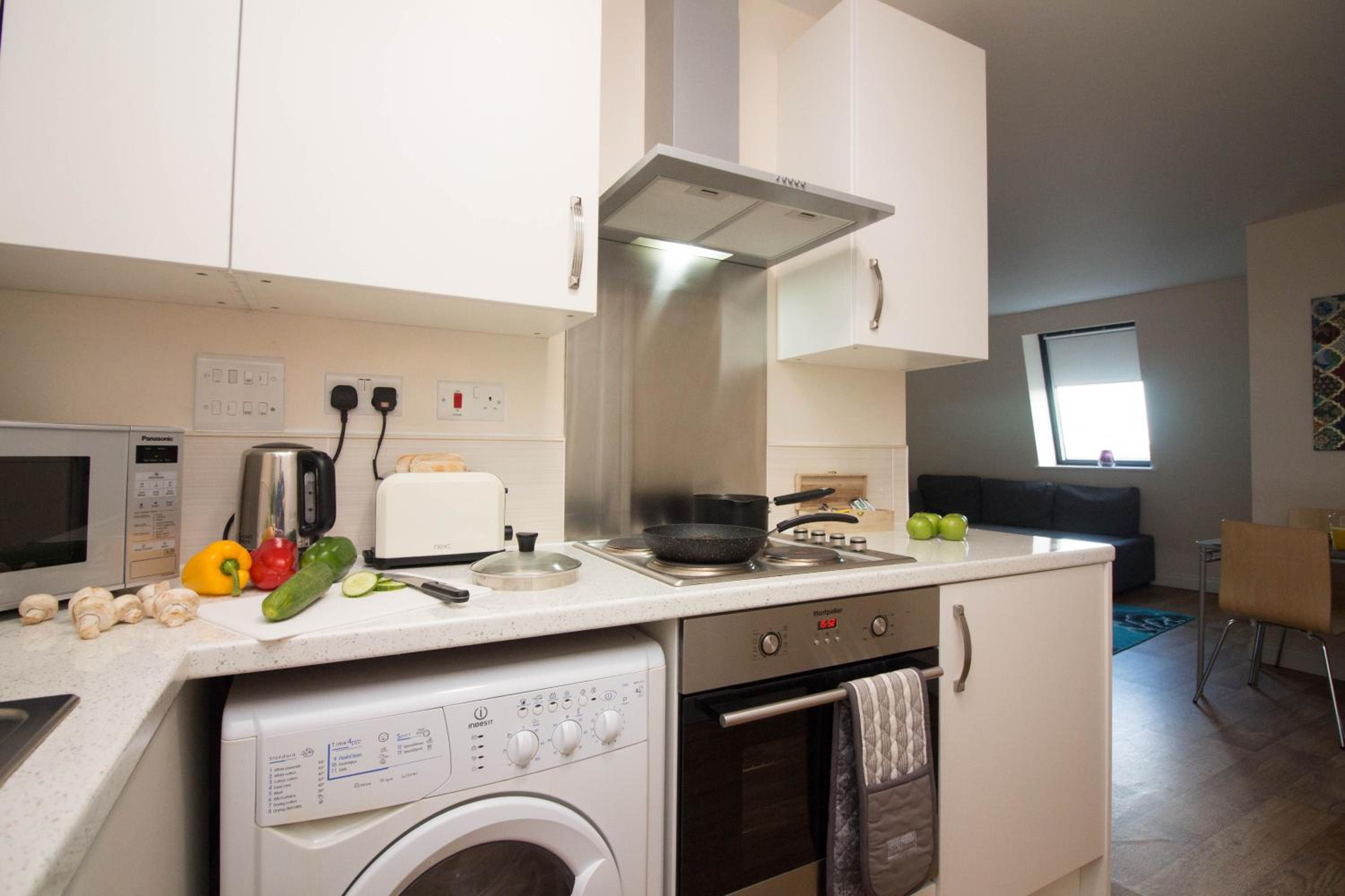Castle Point Apartments Southampton Premier Lodge