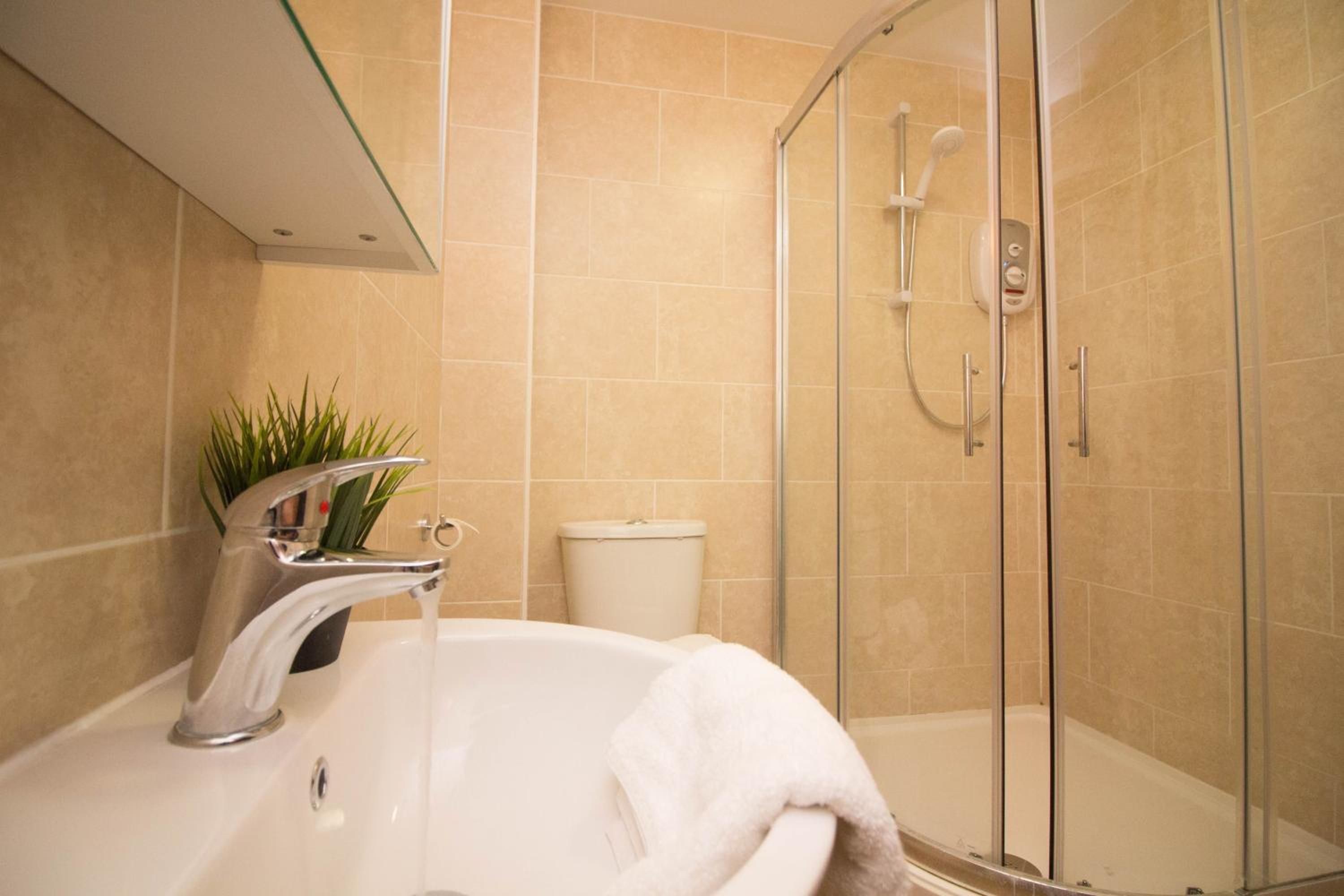 Castle Point Apartments Southampton Premier Lodge