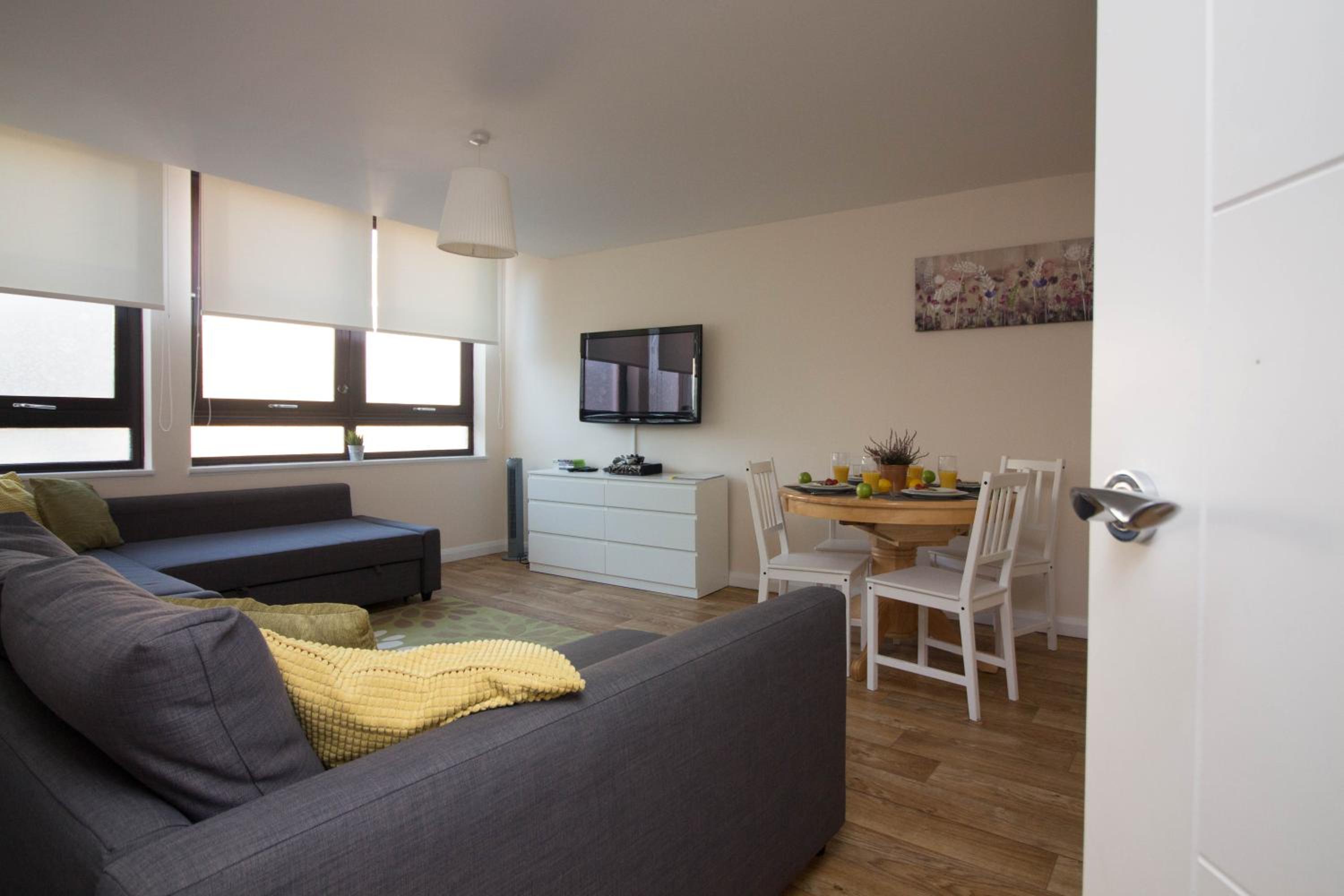 Castle Point Apartments Southampton Premier Lodge