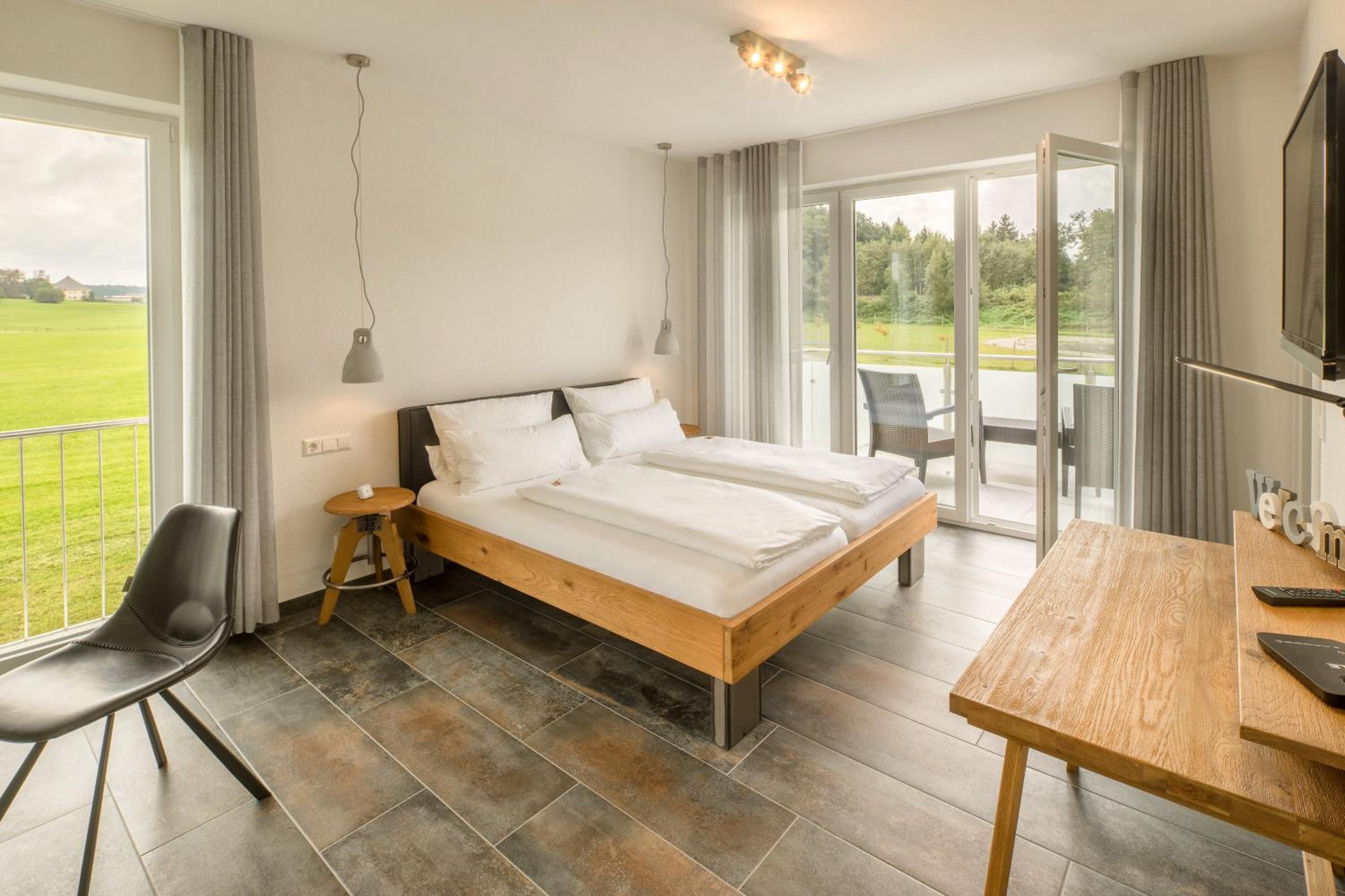 Hotel Hofgut Tiergarten - Property Image 82