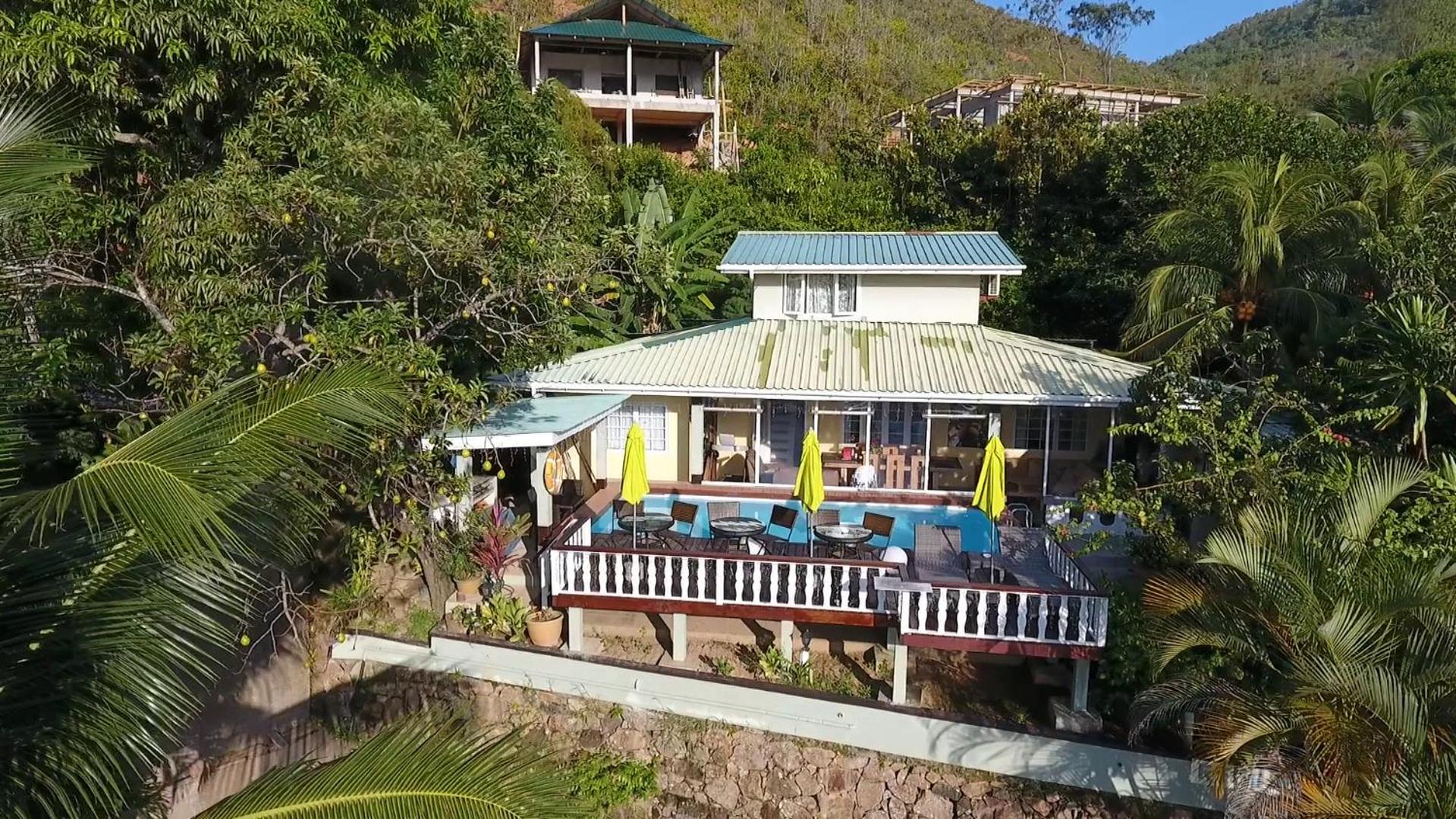 Sea View Lodge