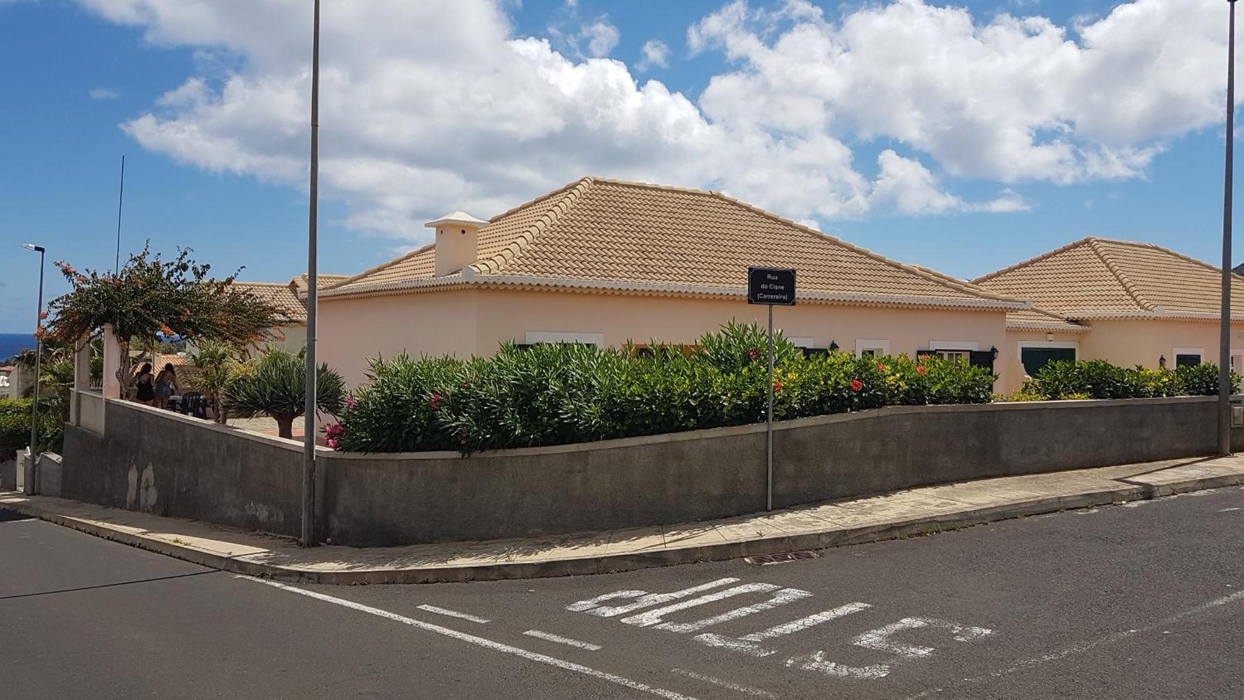 Porto Santo Vacations - Casa do Cisne - Property Image 1