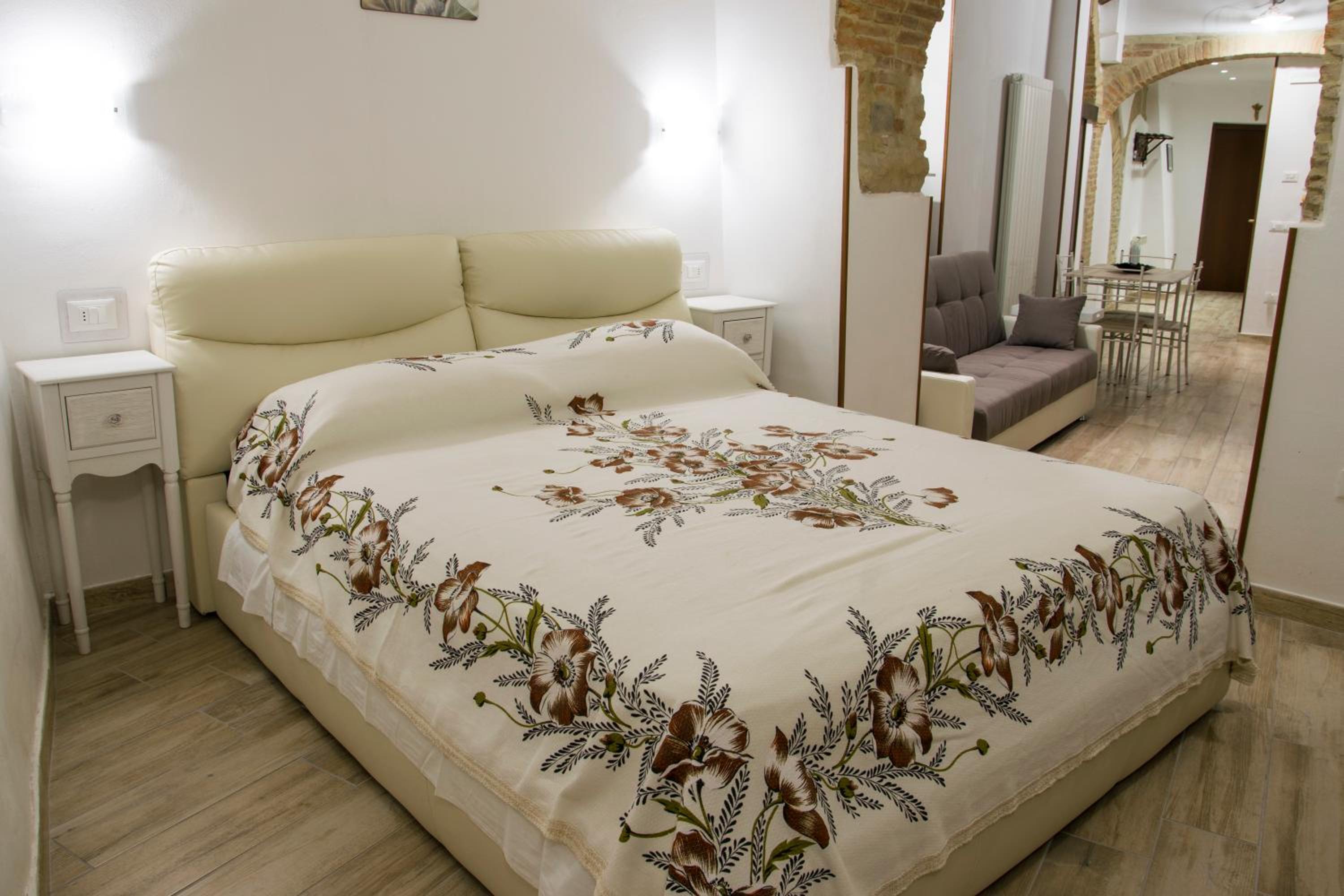 Le Vecchie Mura Apartment