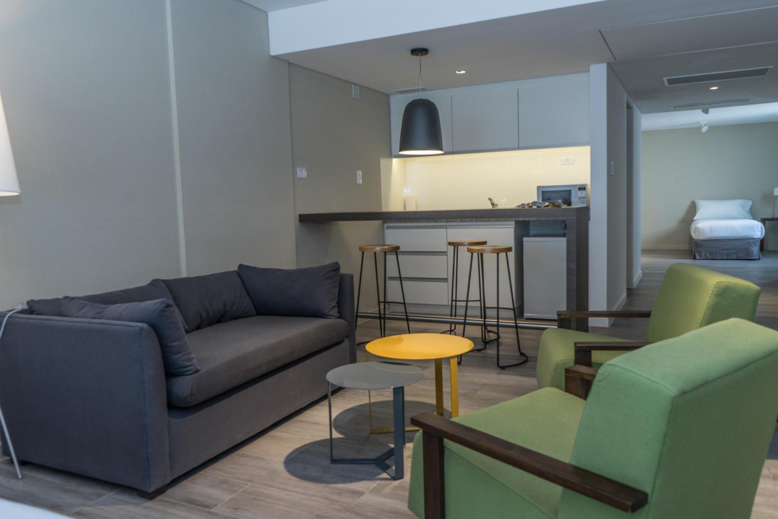 Olmos Suites