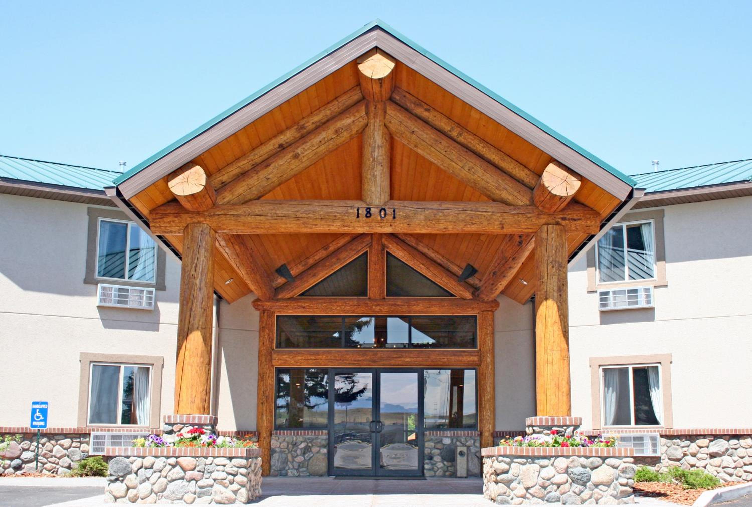 Cody Vacations - Cody Legacy Inn  Suites - Property Image 1