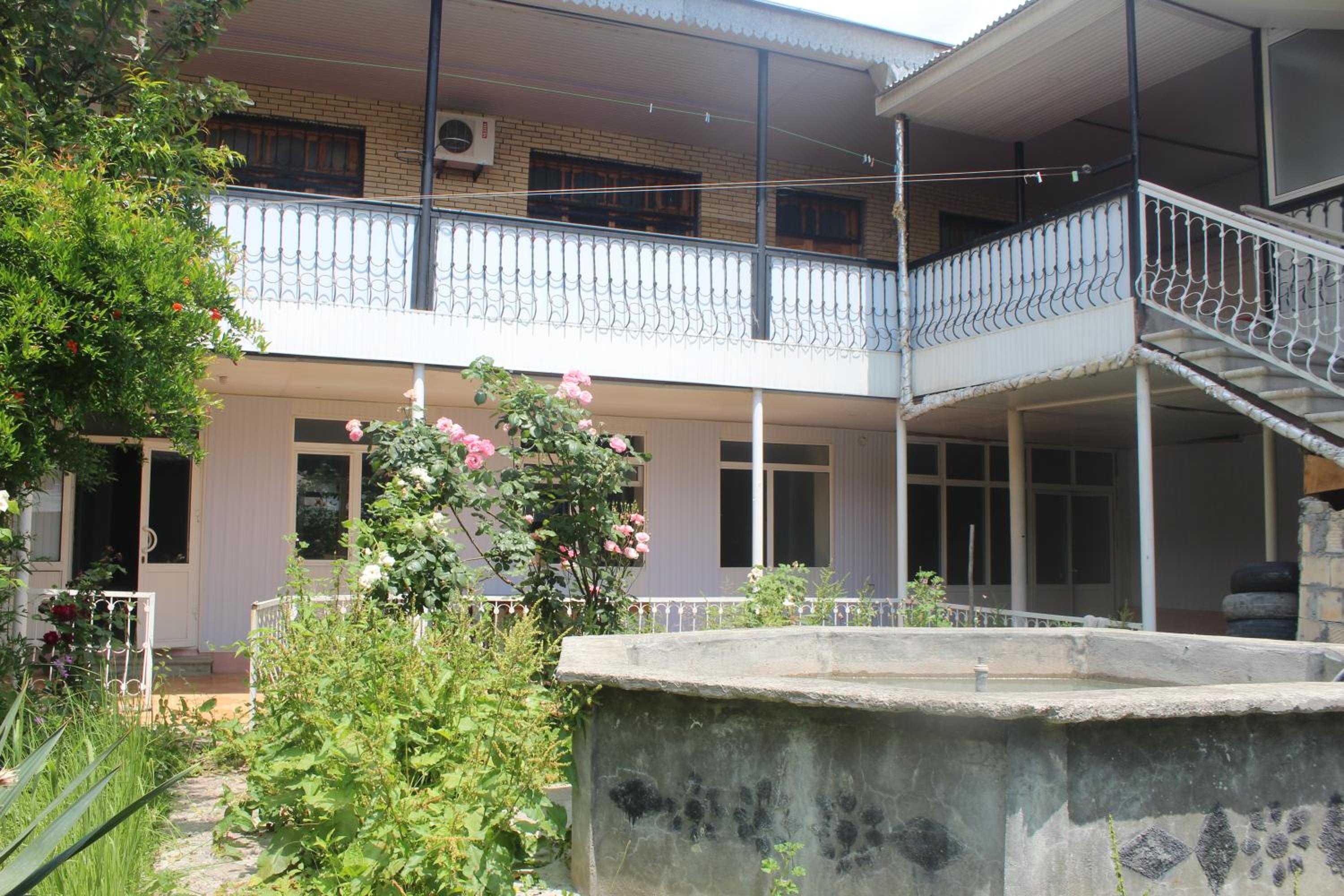 Canal Hostel