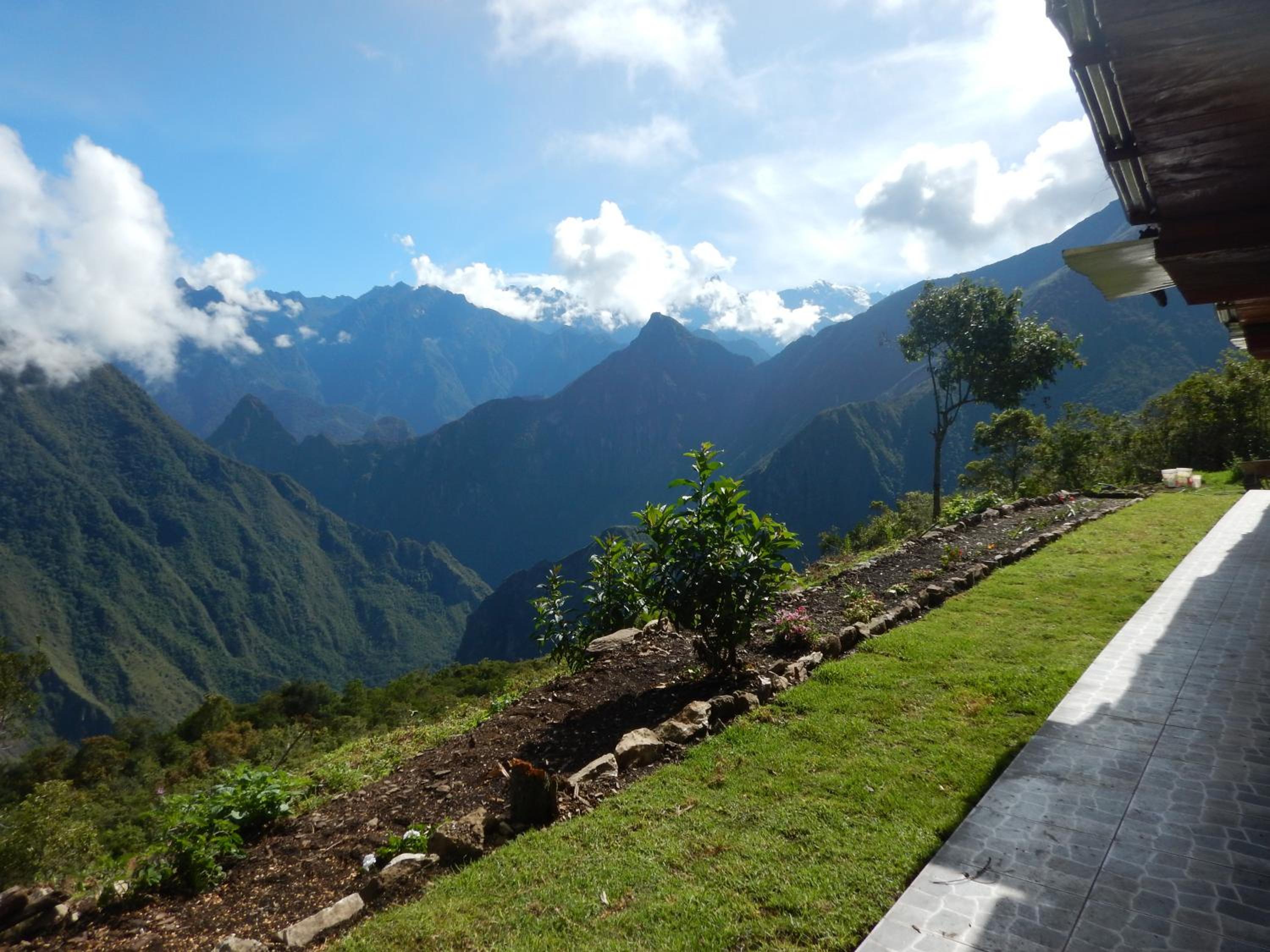 Llactapata Lodge overlooking Machu Picchu - camping - restaurant