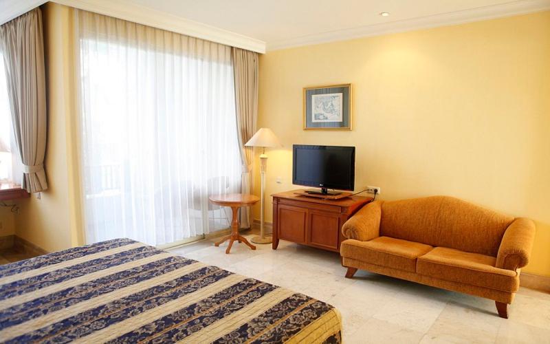 Tuban Vacations - Resor Tuban Tropis - Property Image 4