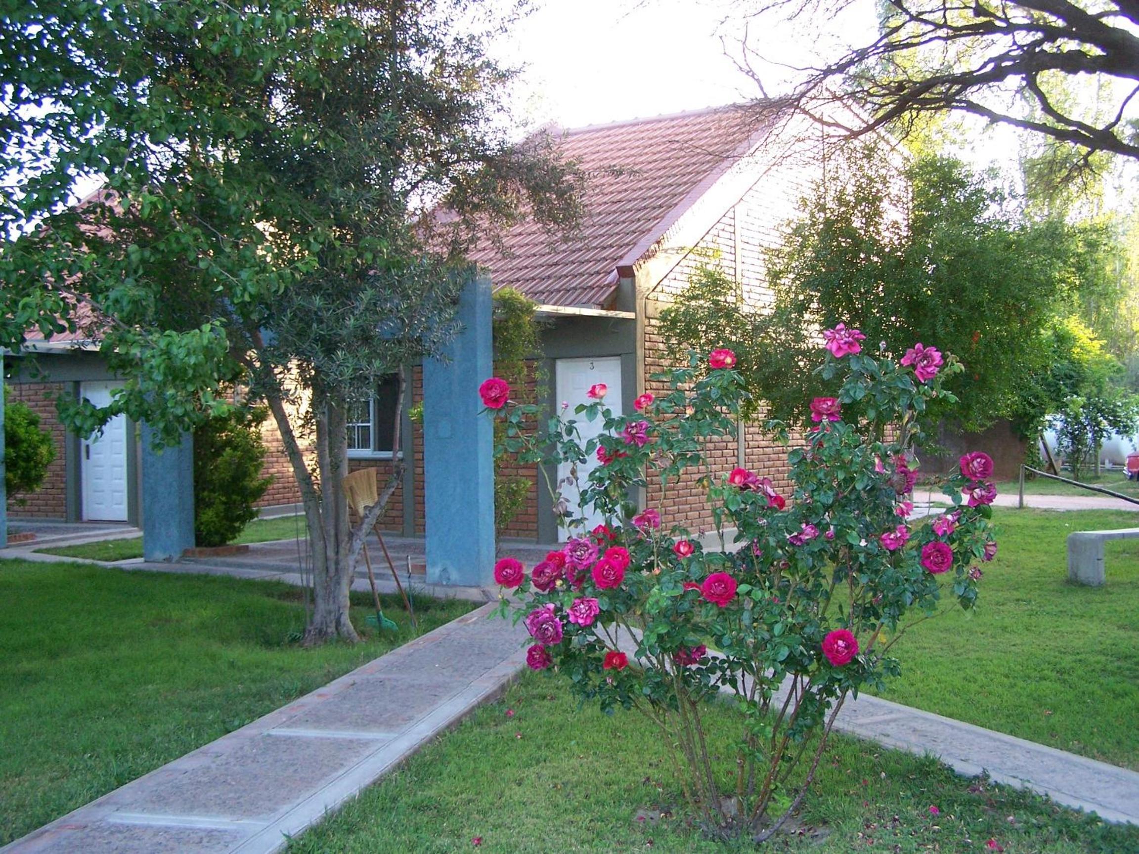 Cabañas y Hotel Ebemys