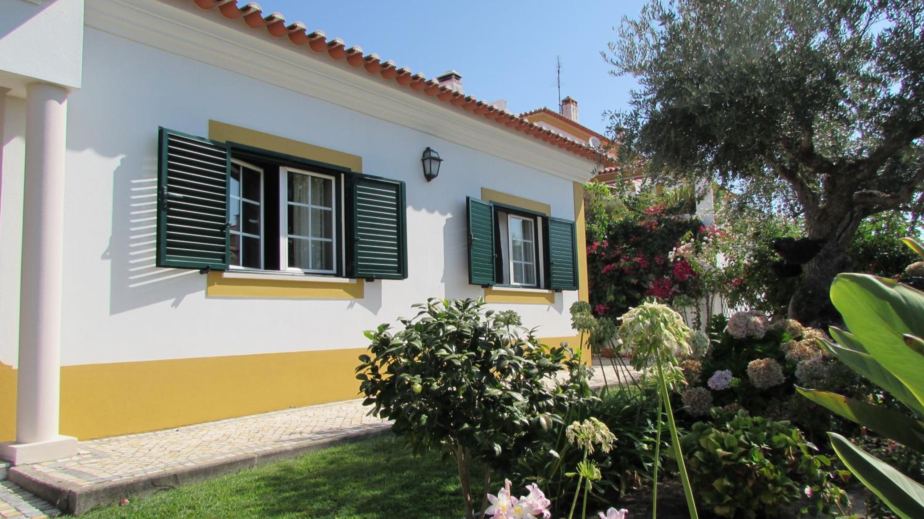 Casa do Pinheiro view 2