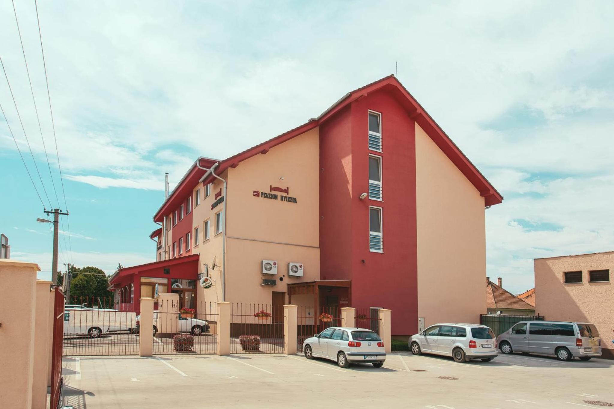 Hotel Penzion Hviezda - Image 1
