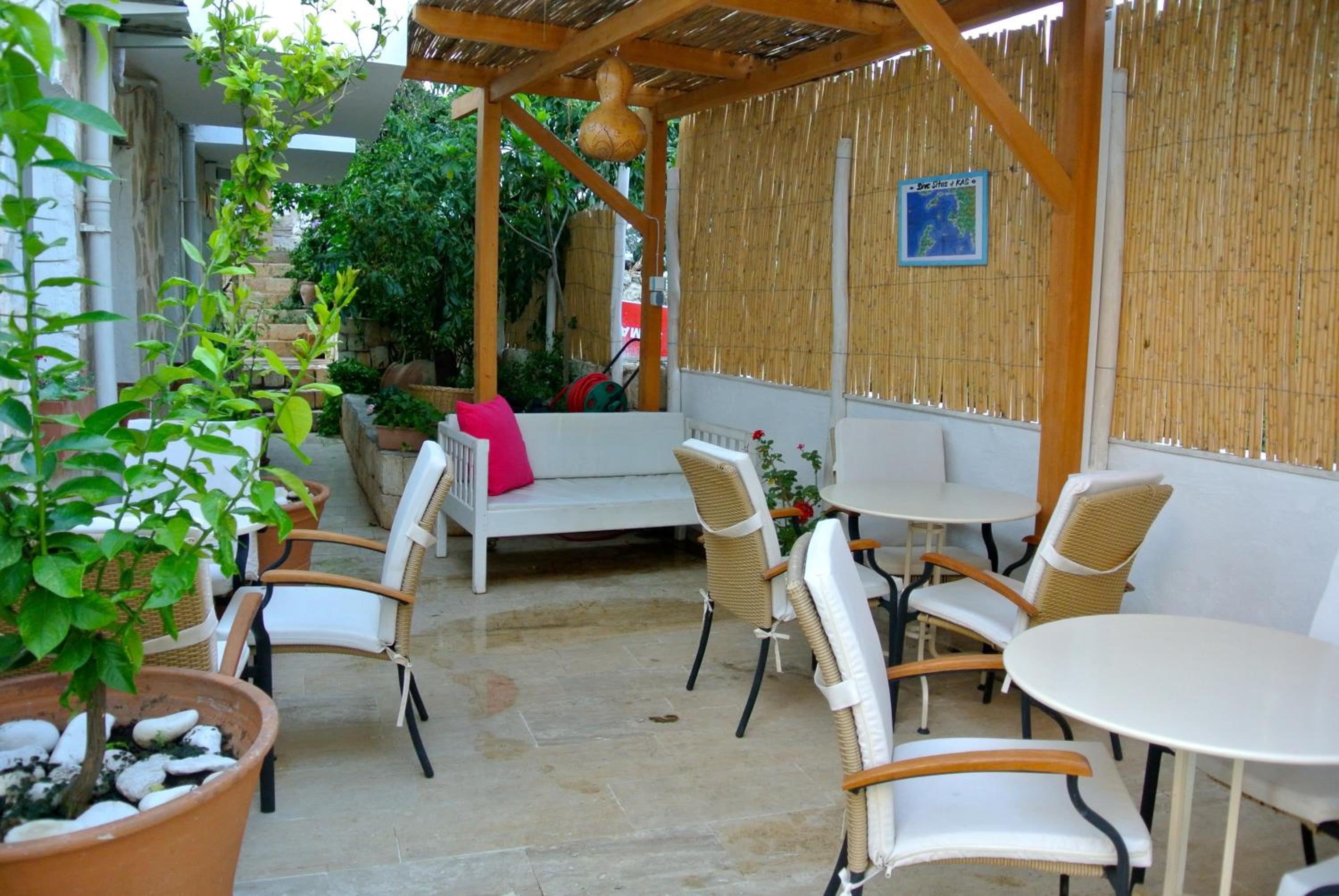 Hideaway - Image 163