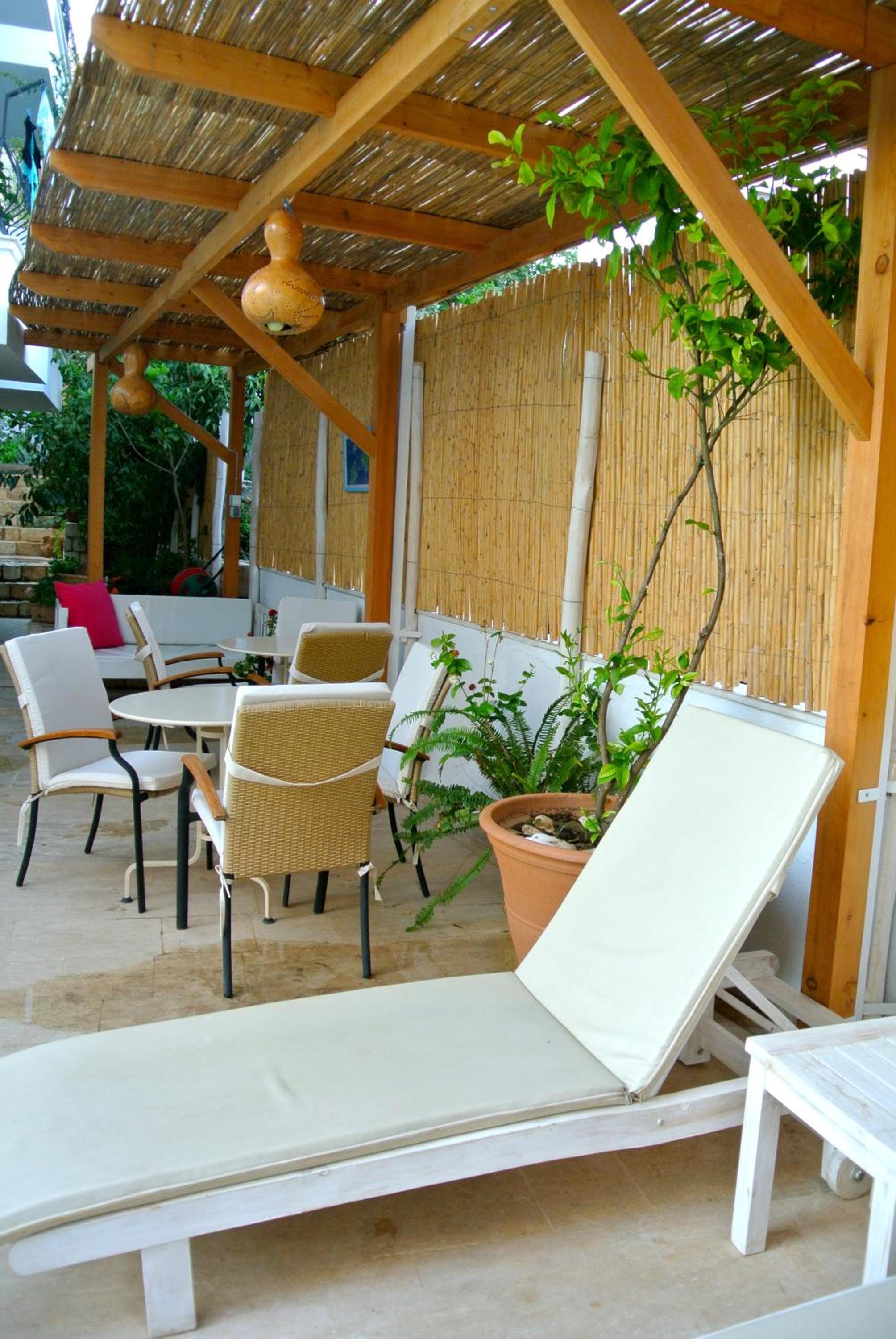 Hideaway - Image 164