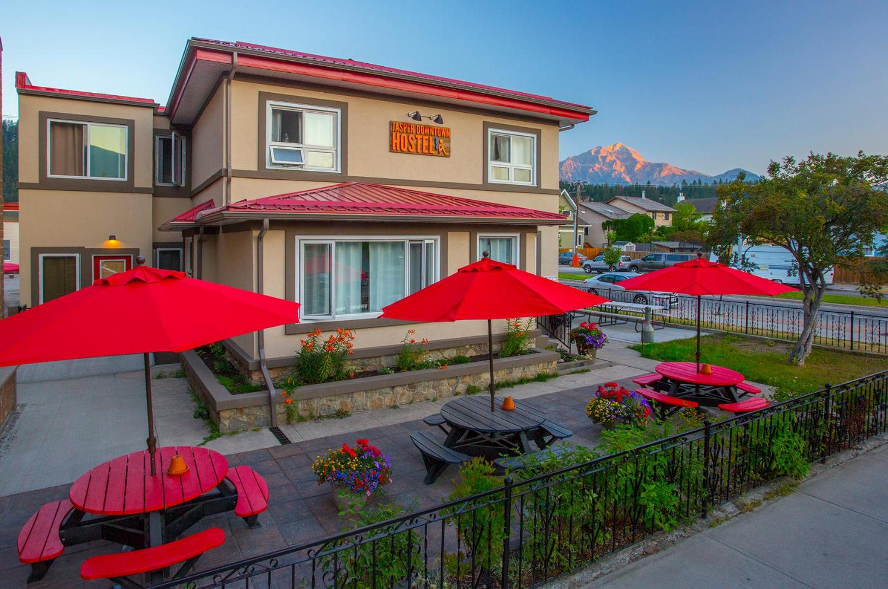 Jasper Vacations - Jasper Downtown Hostel - Property Image 5