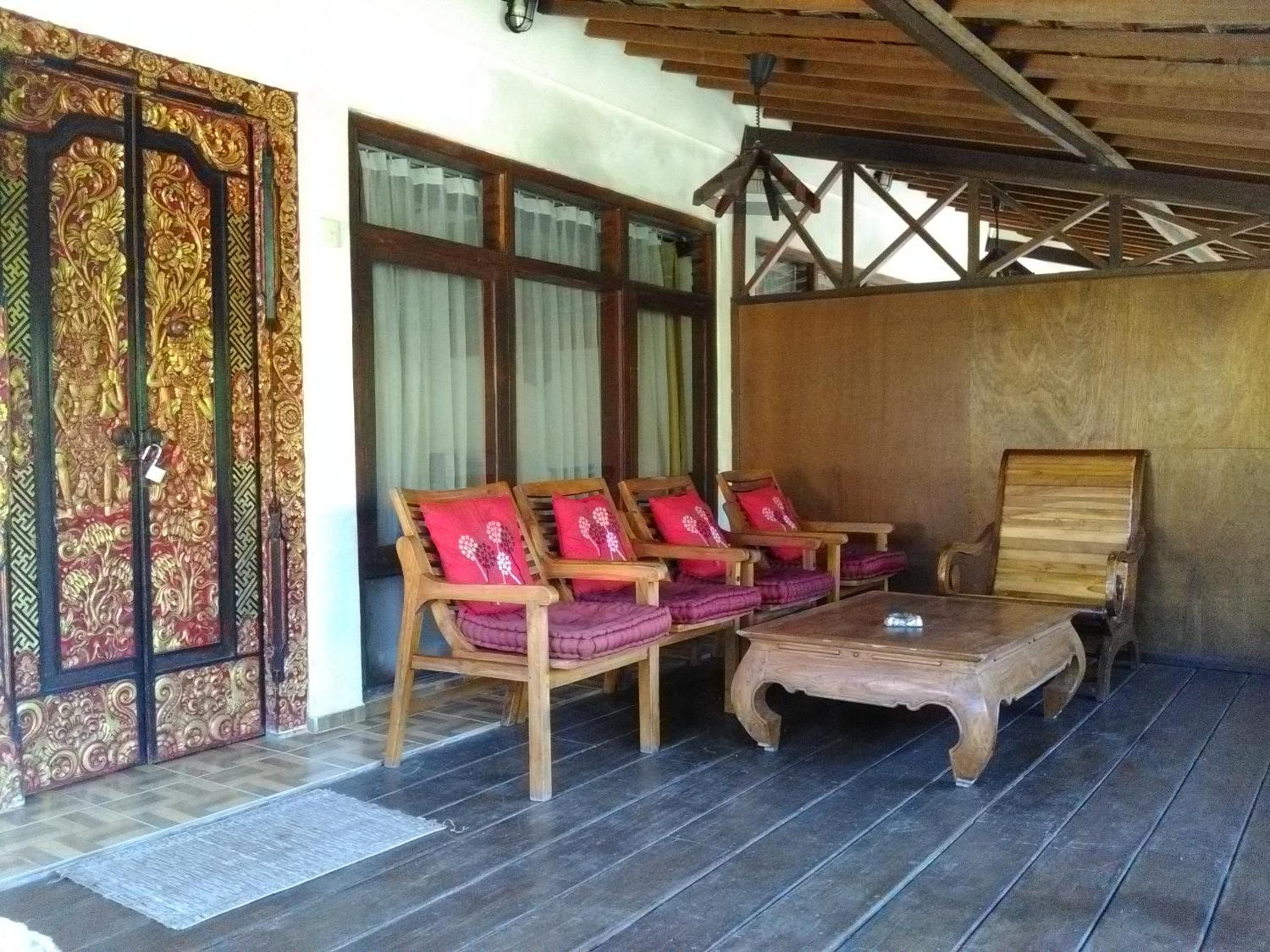 Gazebo Beach Hotel