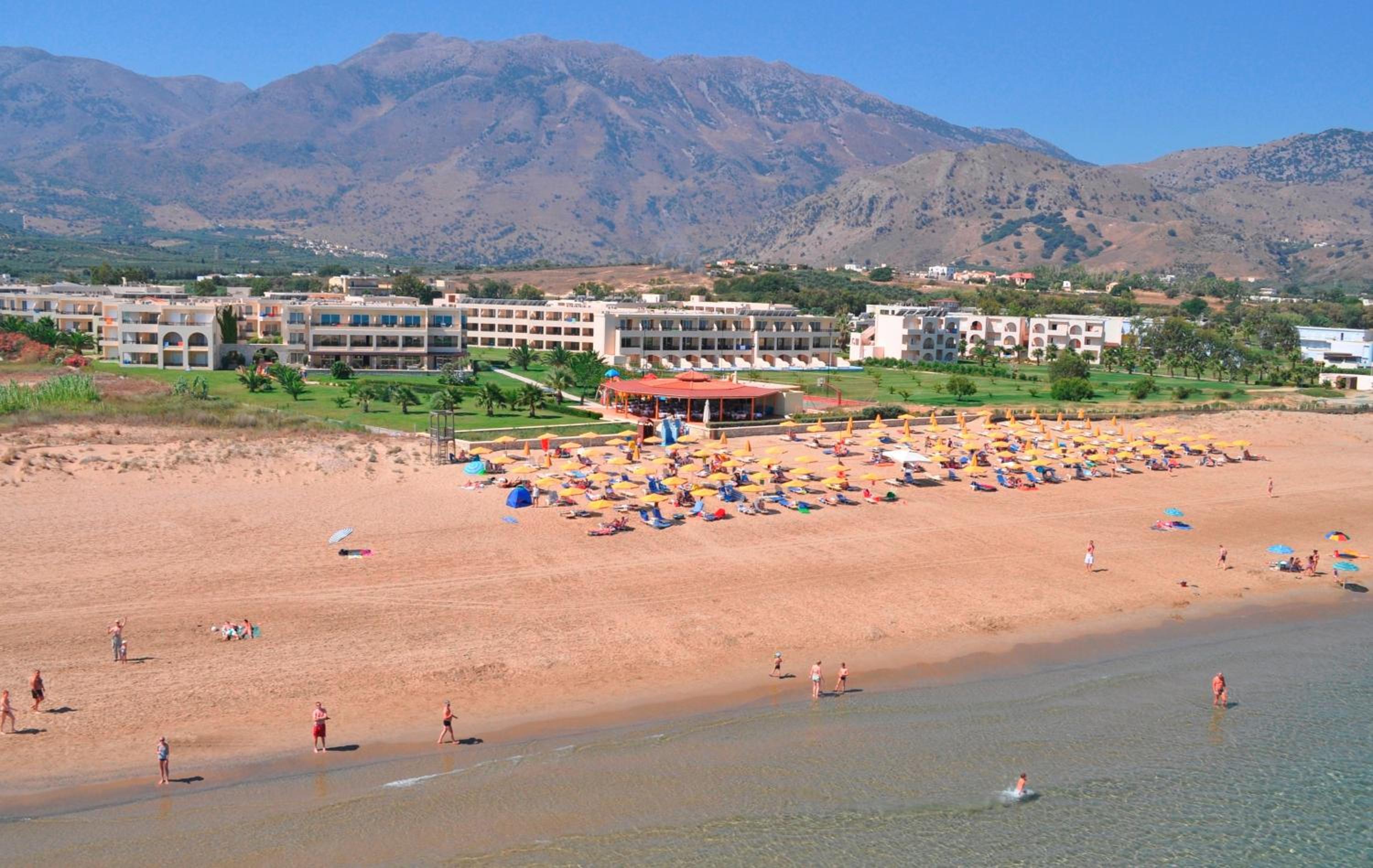 Hotel Vantaris Palace - Image 1