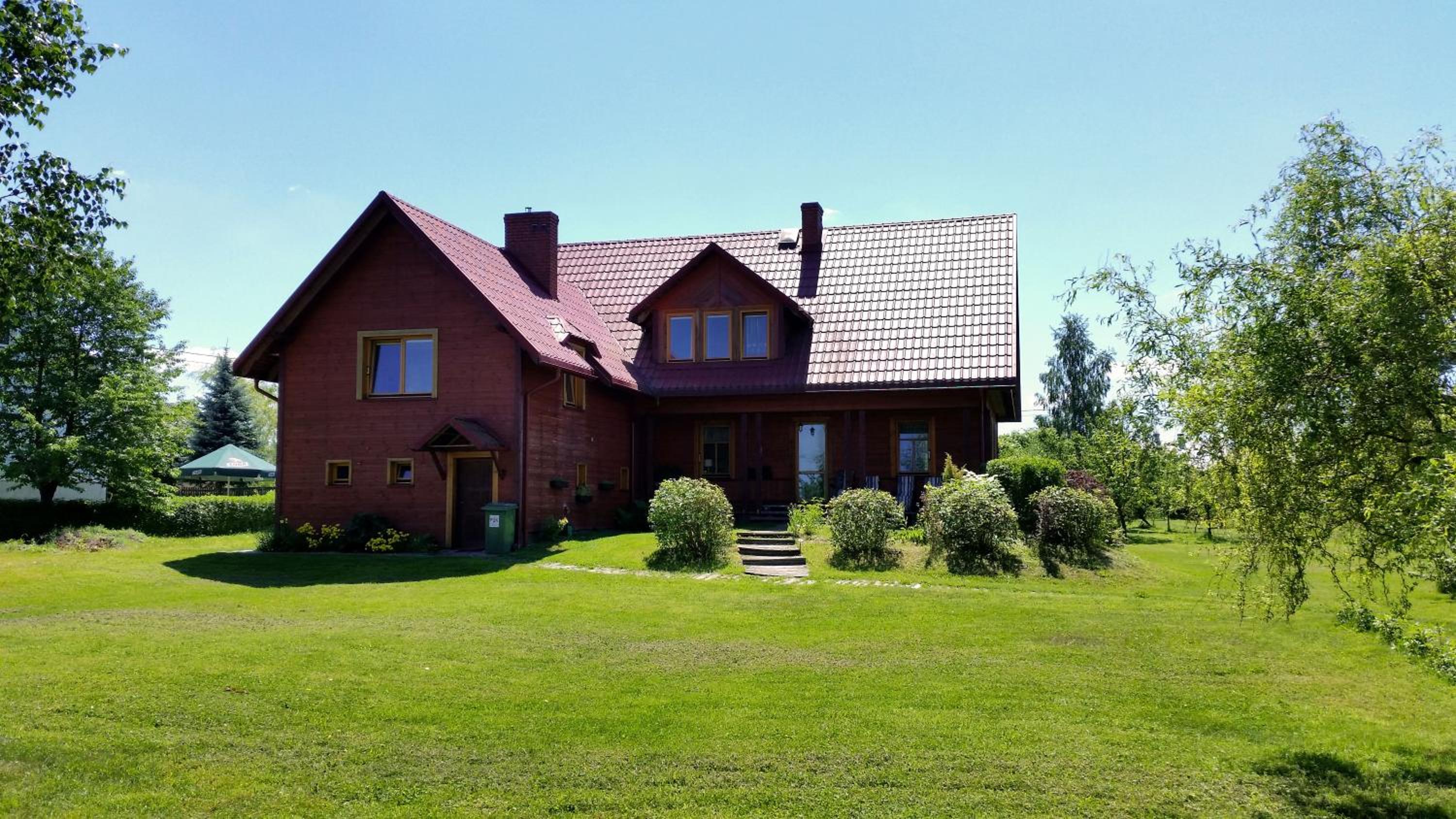 Photo 8