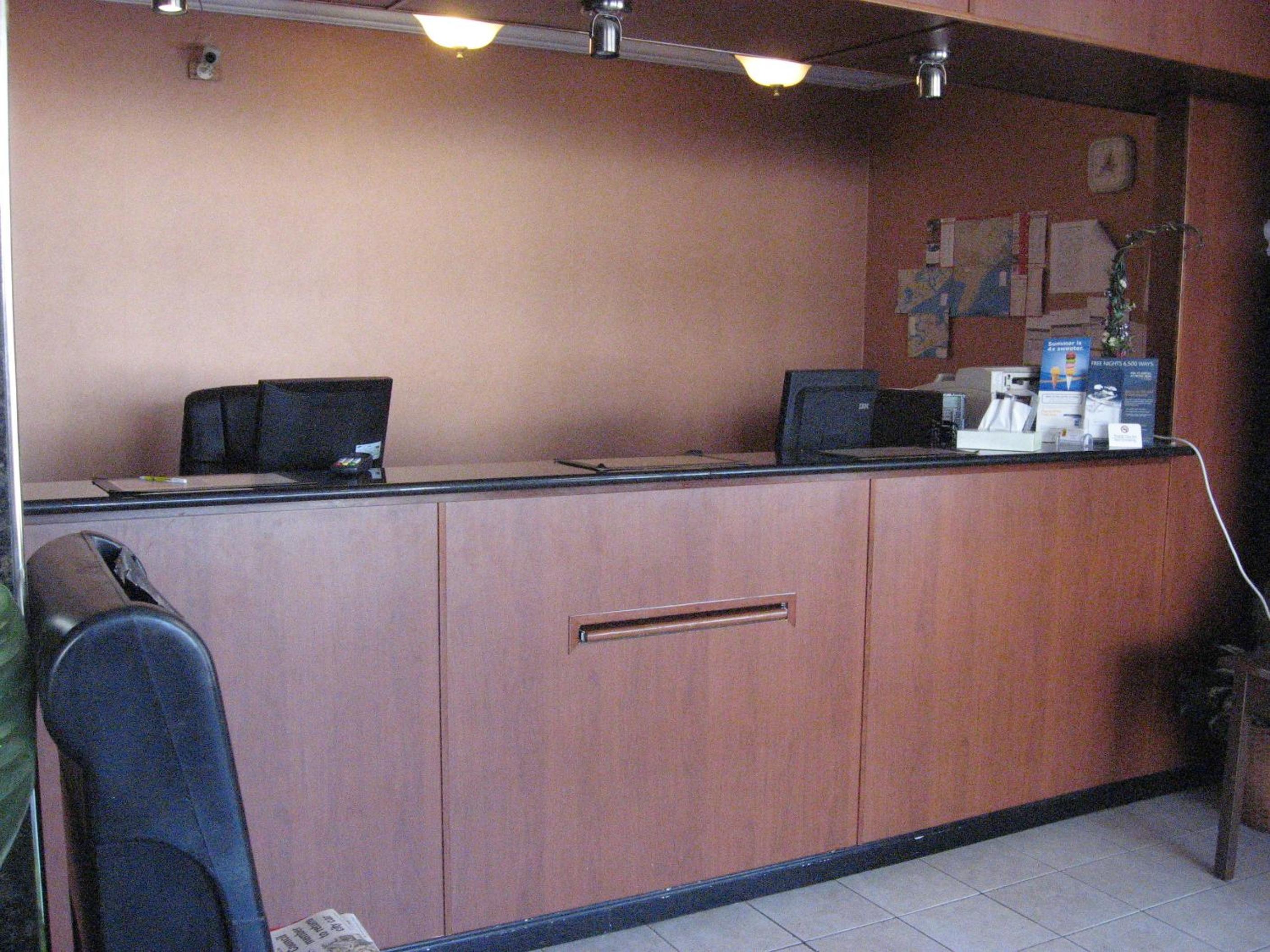 Super 8 by Wyndham Atlantic City - Image 1