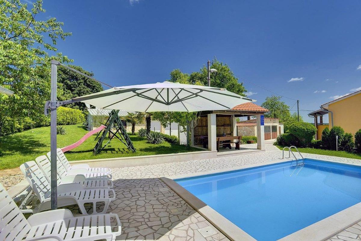 Villa Semy