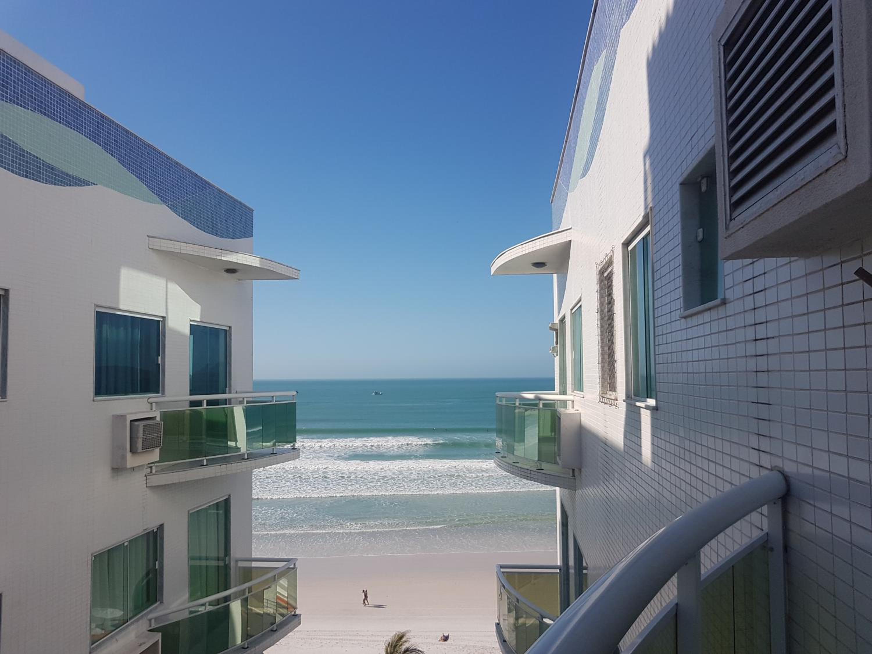 Vista mar, banheira gigante e churrasqueira, pe na areia, ao lado hotel malibu