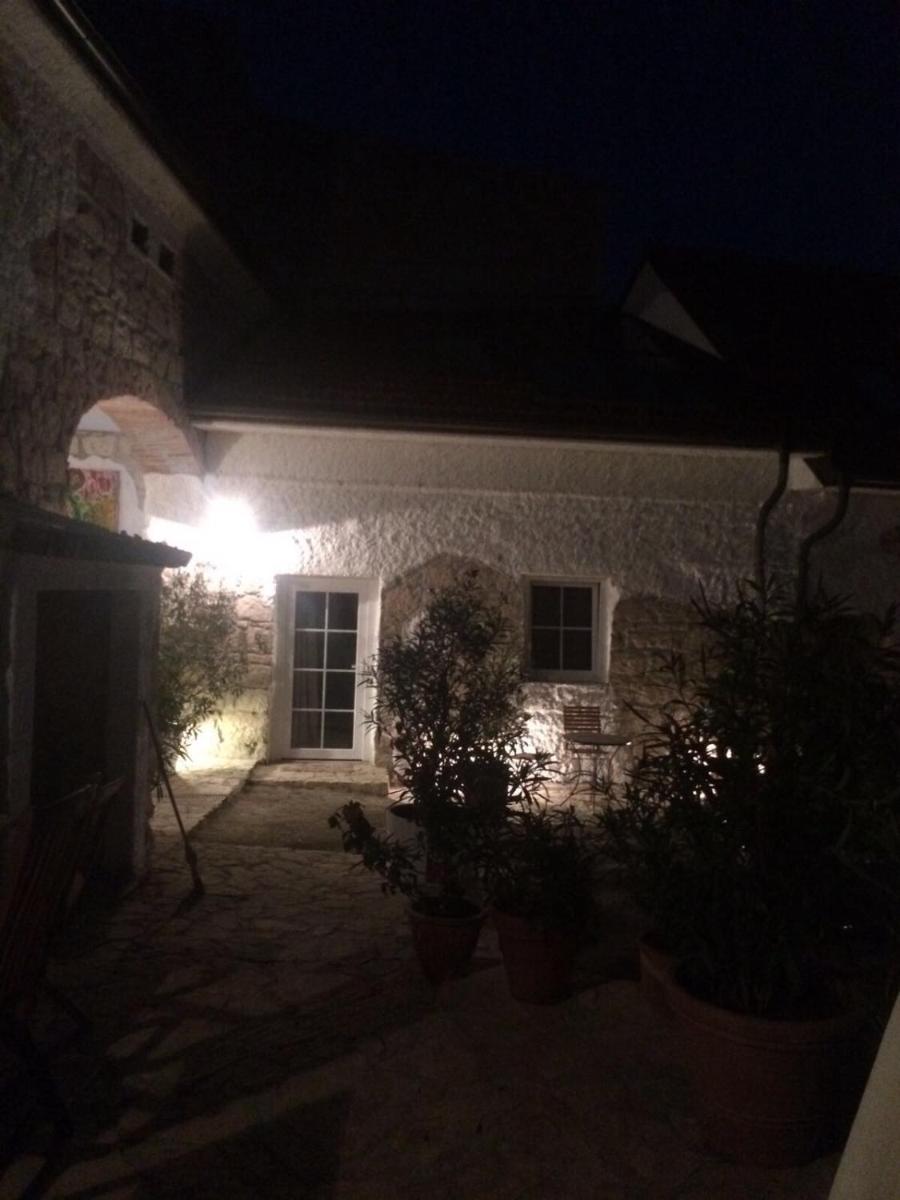 Photo 23