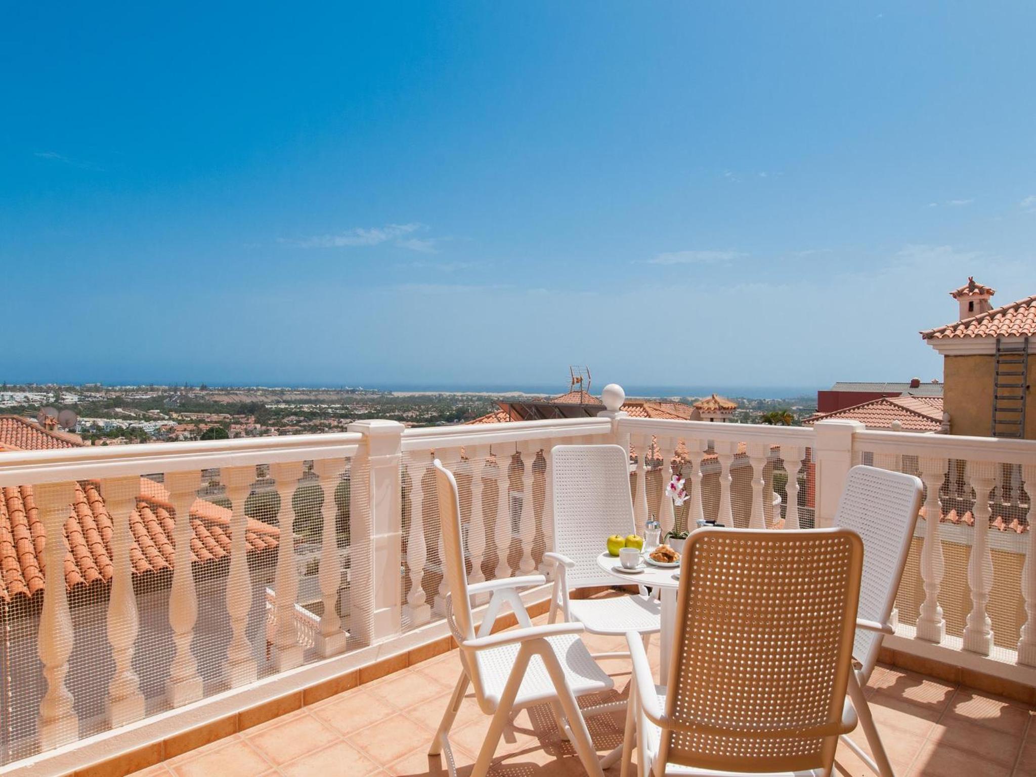Sonnenland Q10 by VillaGranCanaria