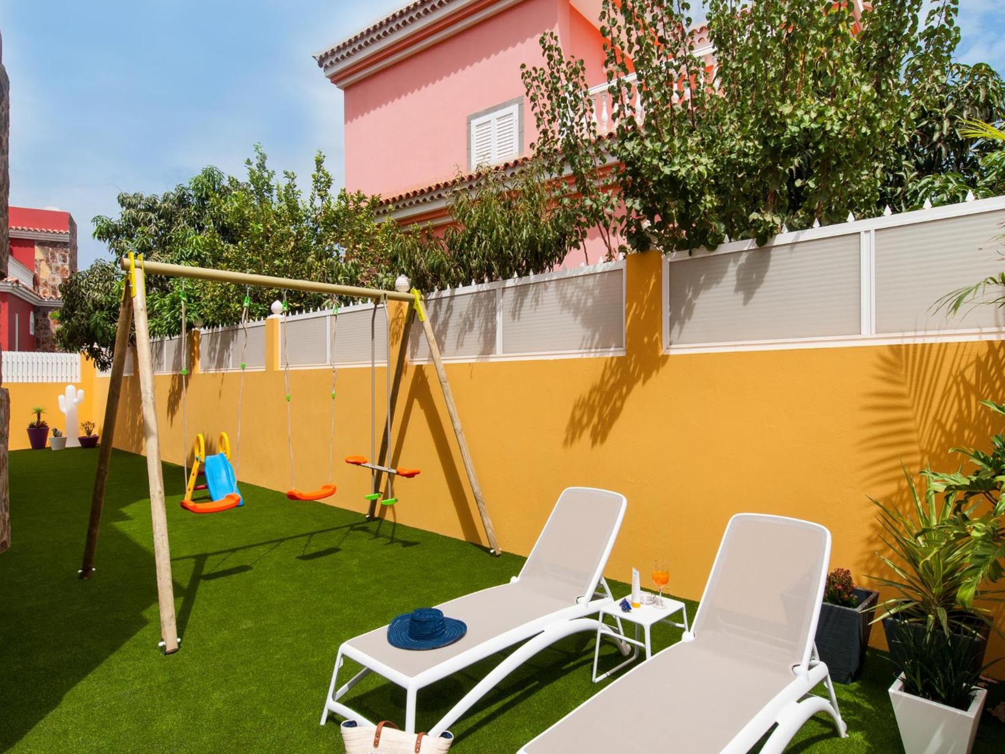 Sonnenland Q10 by VillaGranCanaria