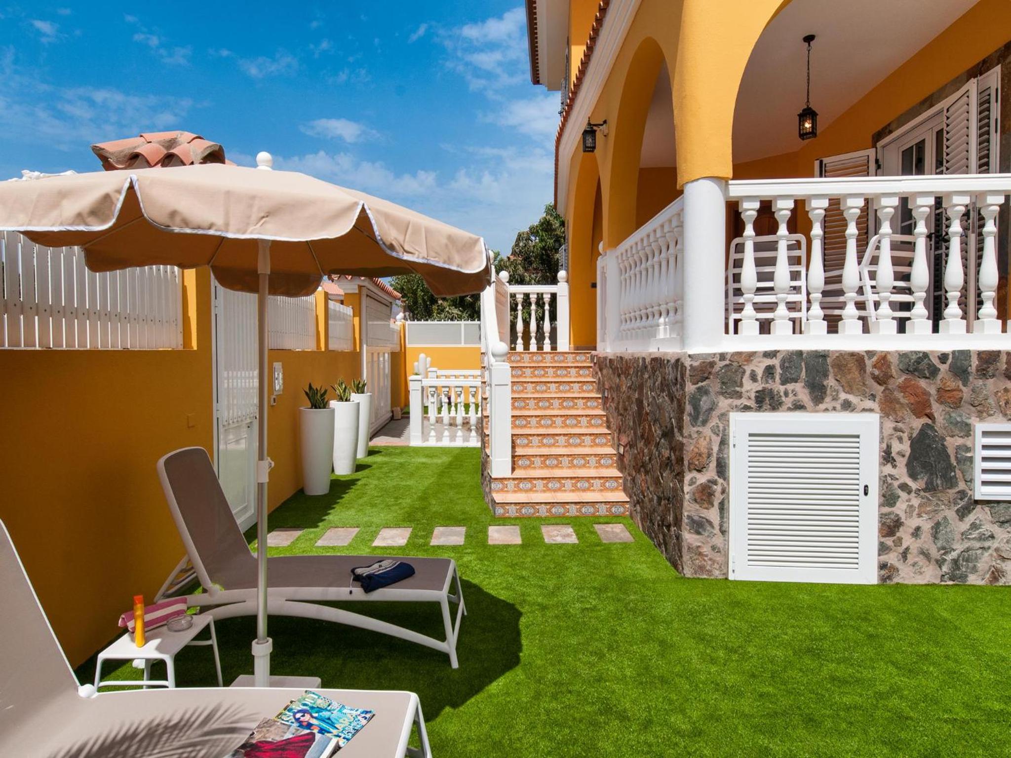 Sonnenland Q10 by VillaGranCanaria