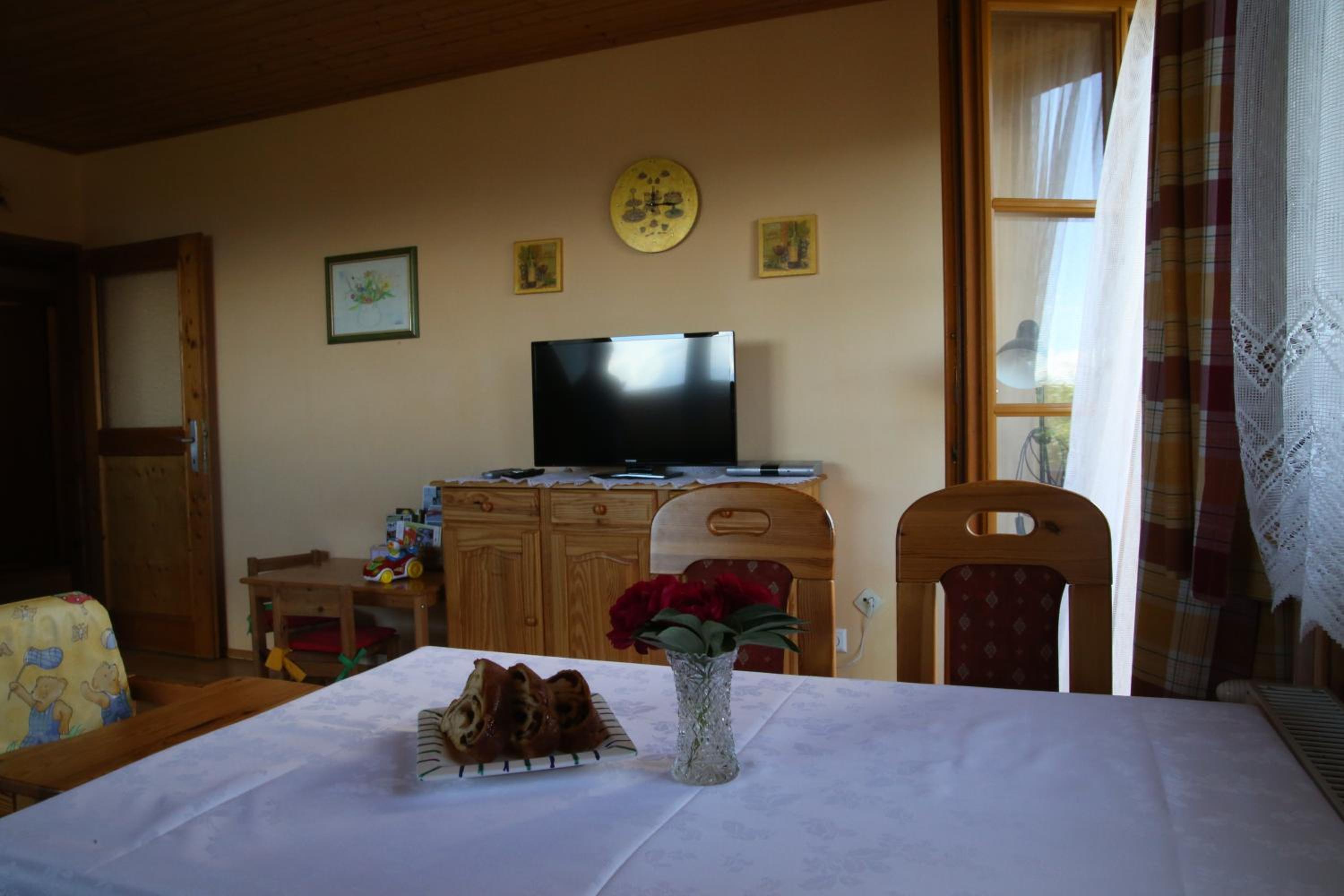 Photo 37