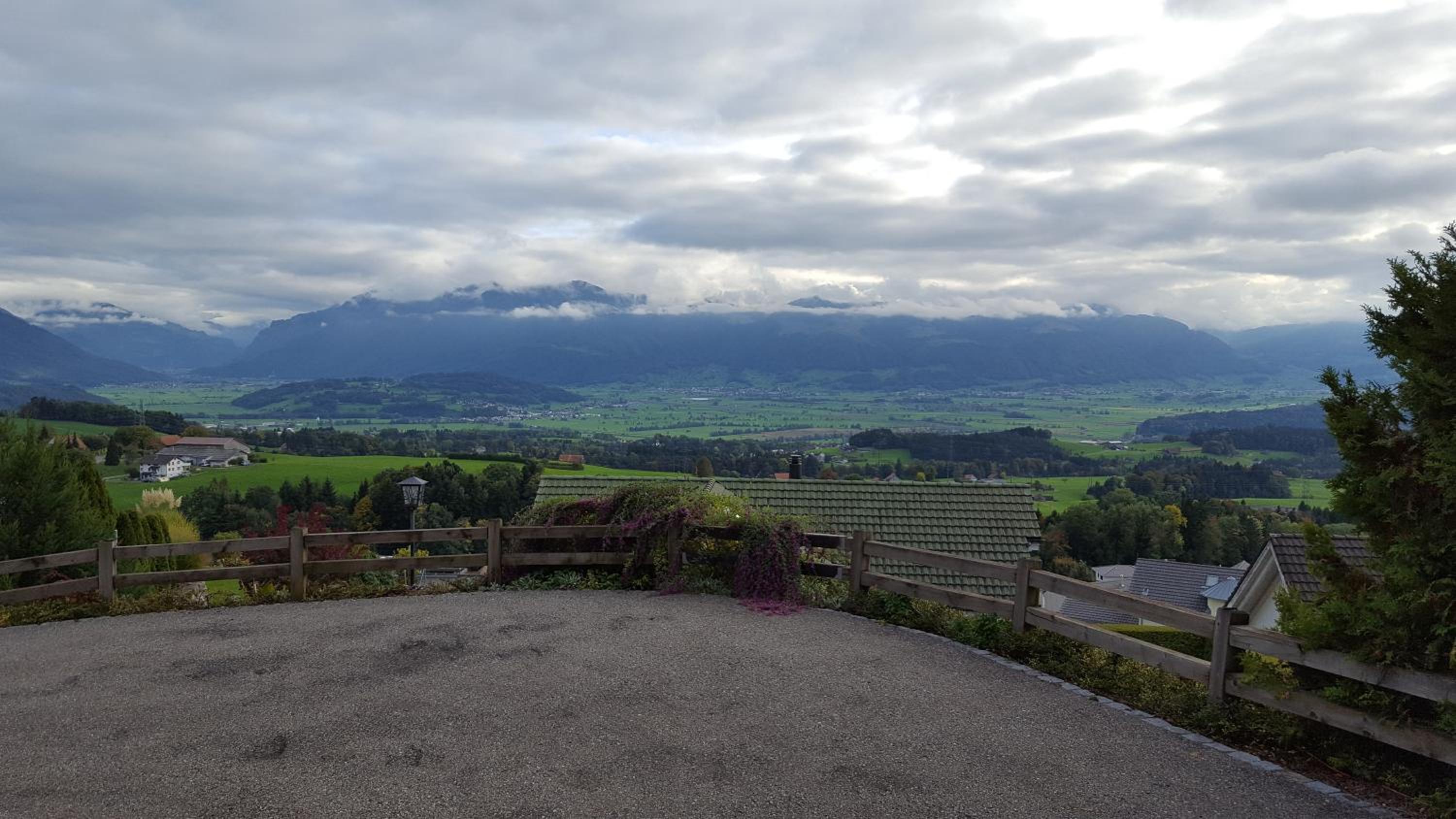 Suite mit Parkplatz Gebertingen