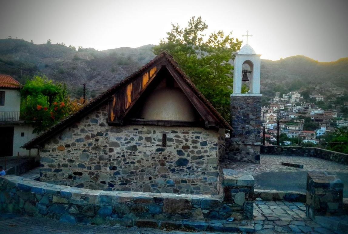 Isminis Petroktisto Holidays Stonehouse